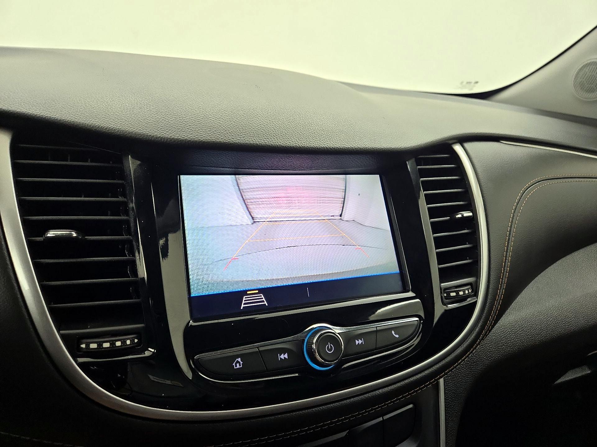 Thumbnail: 2020 Chevrolet Trax - 14