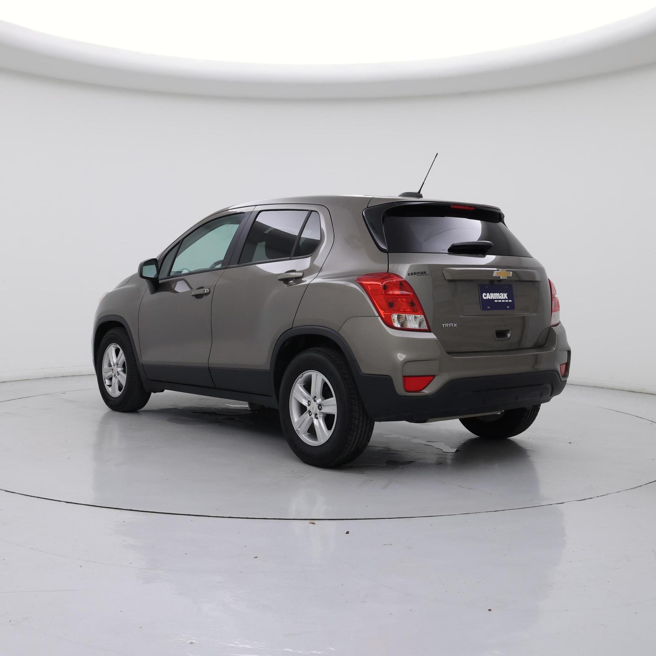 Thumbnail: 2020 Chevrolet Trax - 2