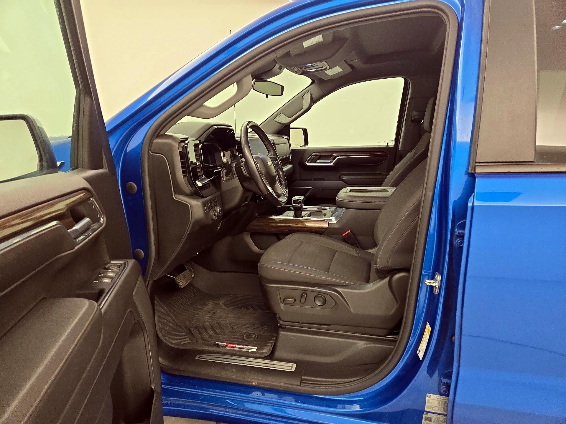 Thumbnail: 2022 Chevrolet Silverado 1500 - 11