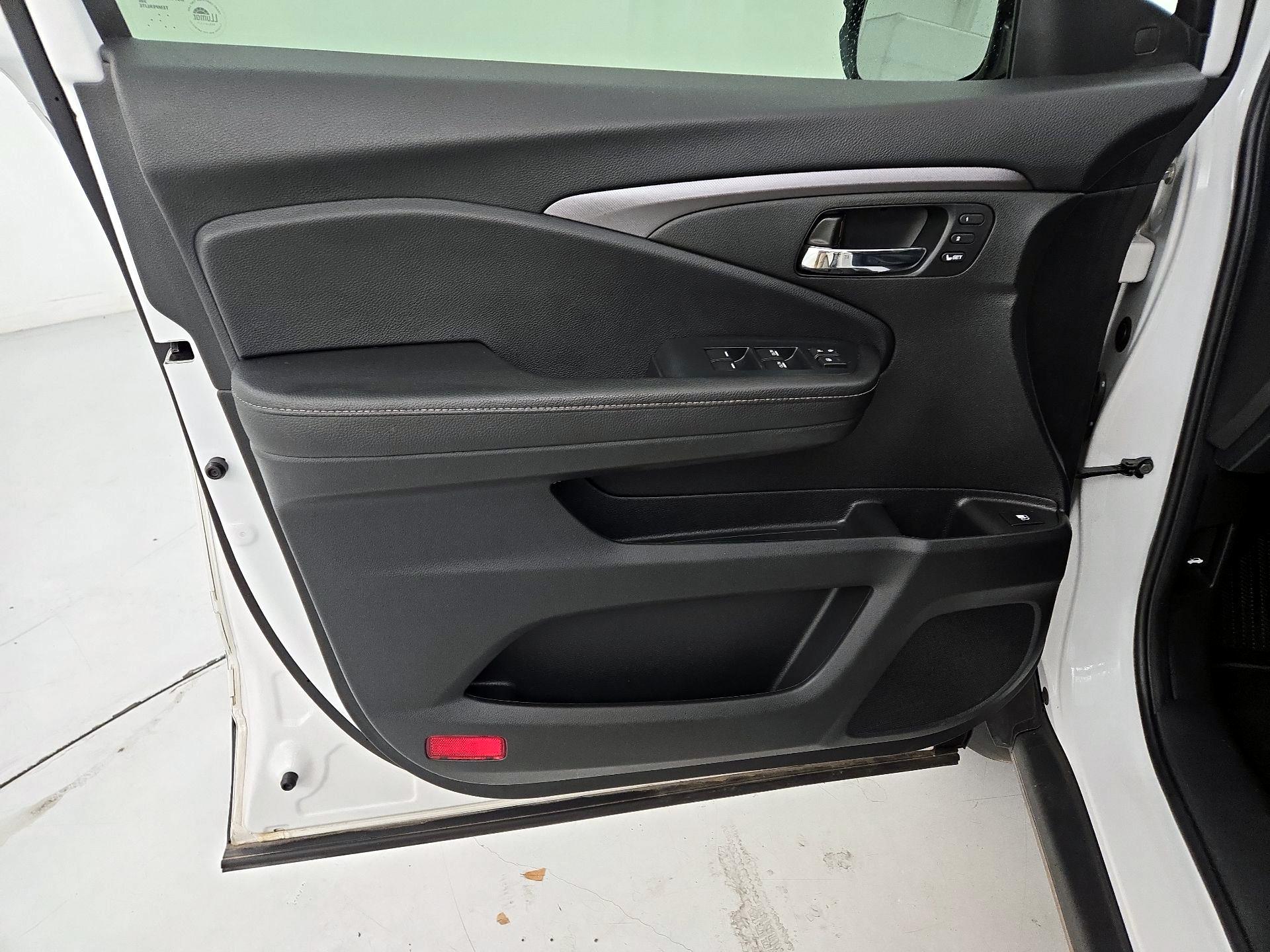 Thumbnail: 2023 Honda Ridgeline - 12