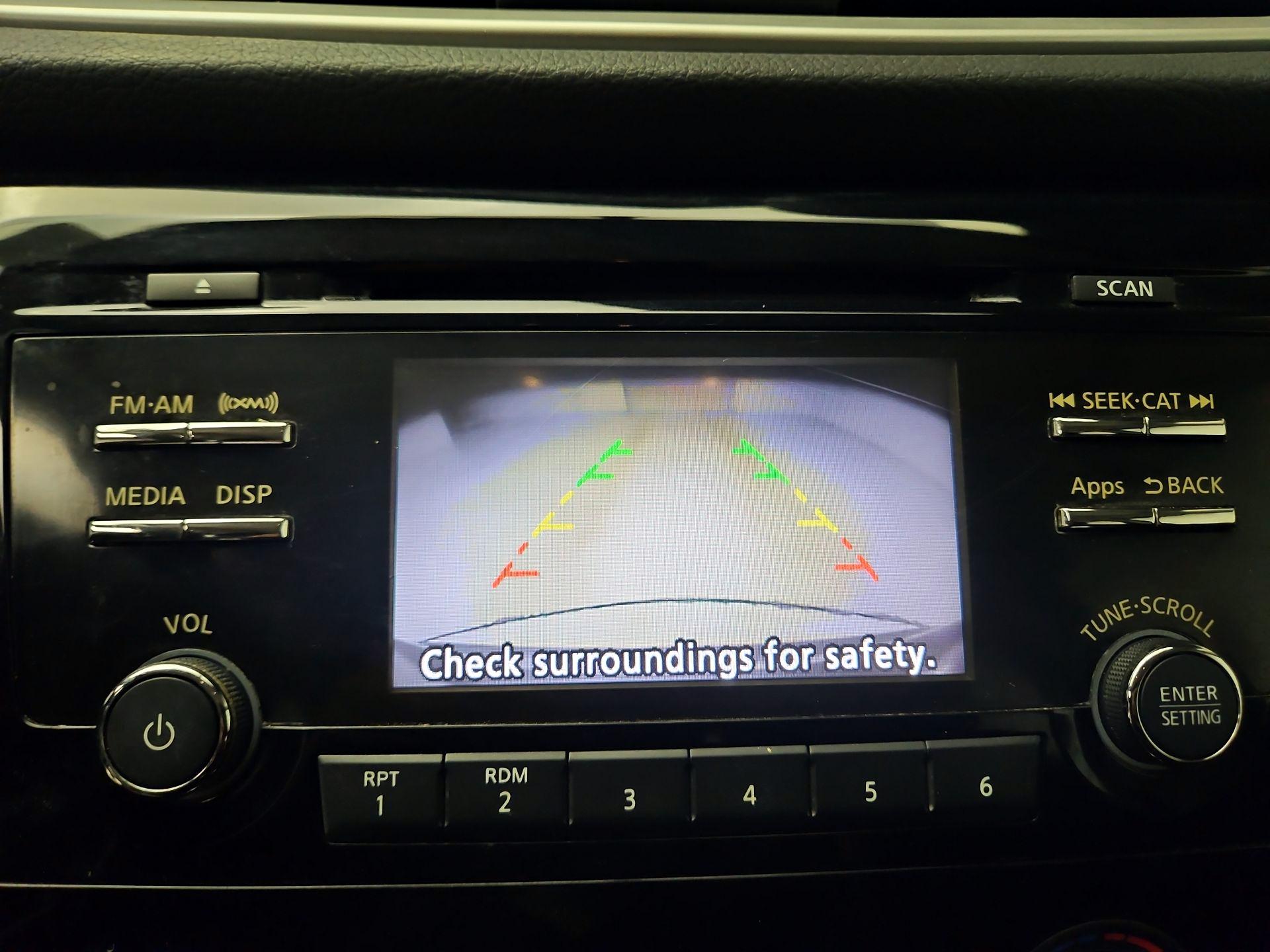 Thumbnail: 2016 Nissan Rogue - 14