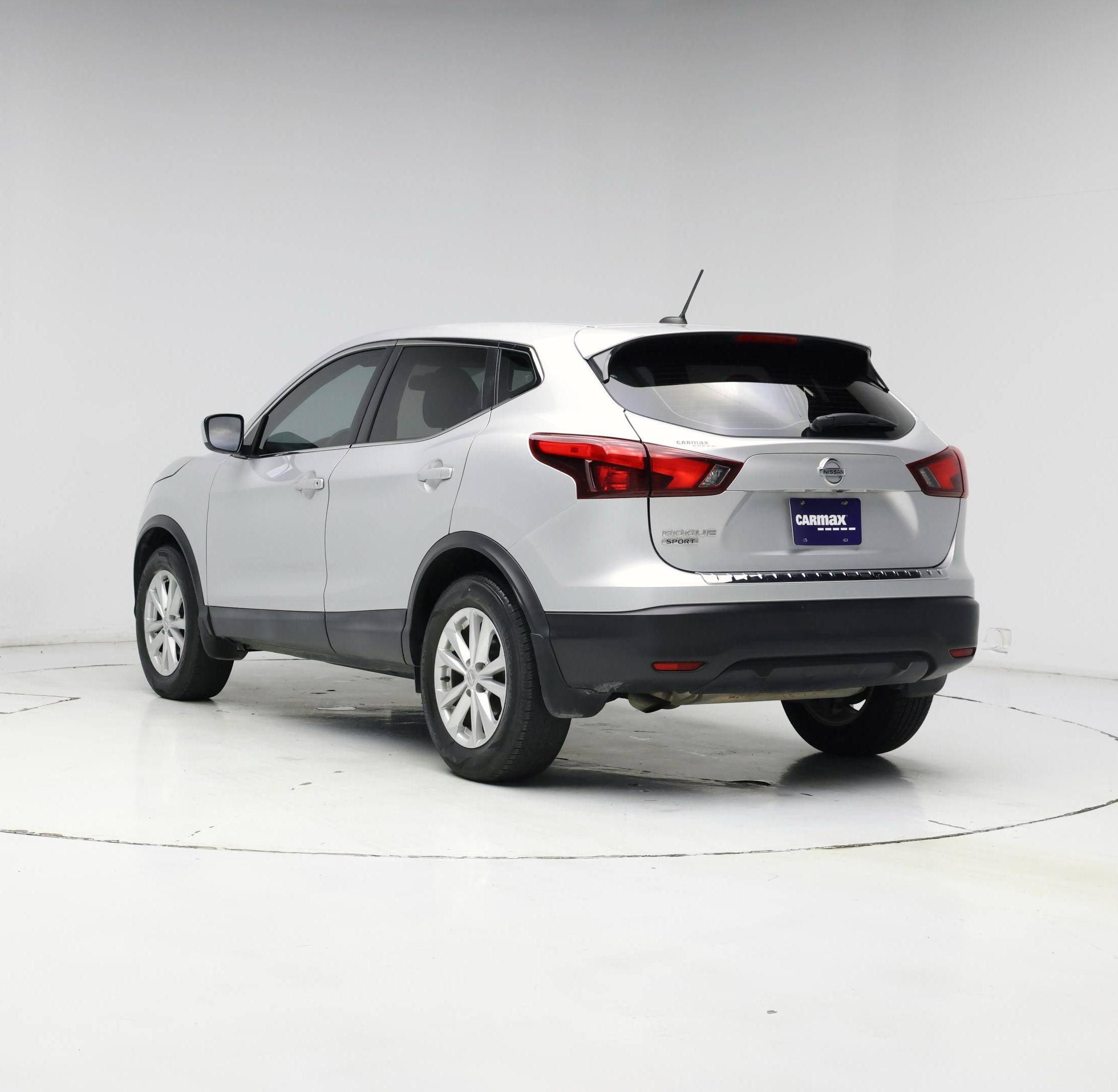 Thumbnail: 2018 Nissan Rogue Sport - 2