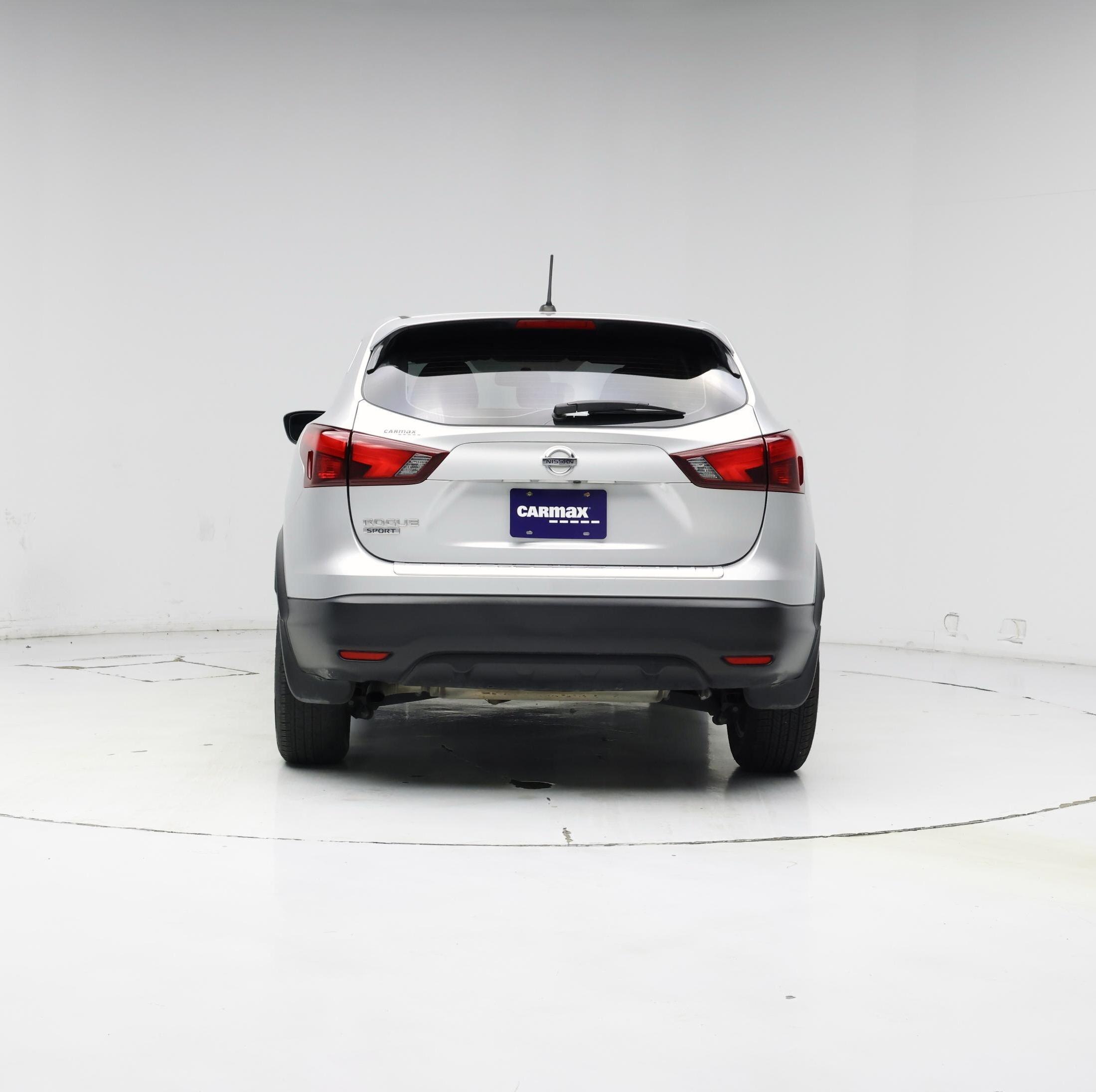 Thumbnail: 2018 Nissan Rogue Sport - 6