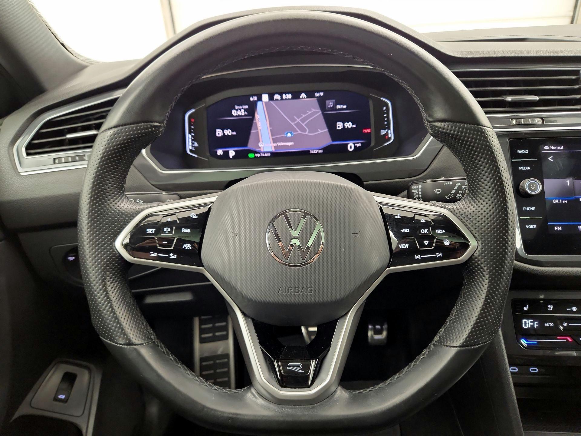 Thumbnail: 2022 Volkswagen Tiguan - 10