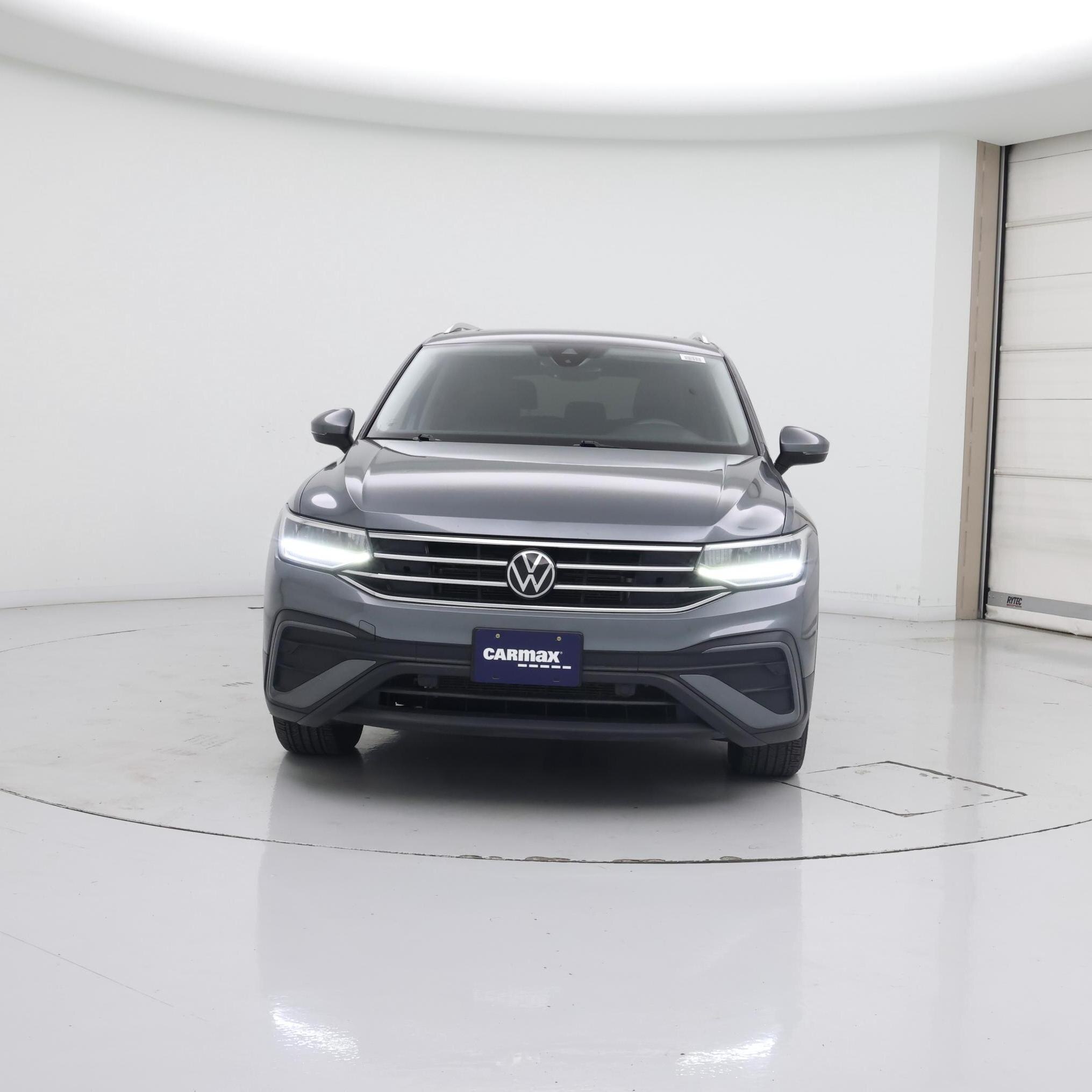 Thumbnail: 2023 Volkswagen Tiguan - 5