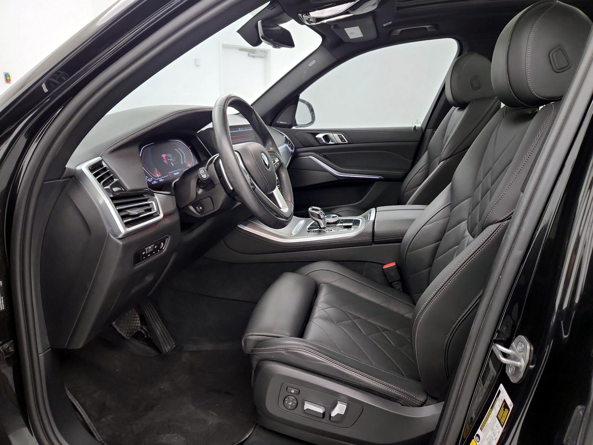 Thumbnail: 2023 BMW X5 - 11