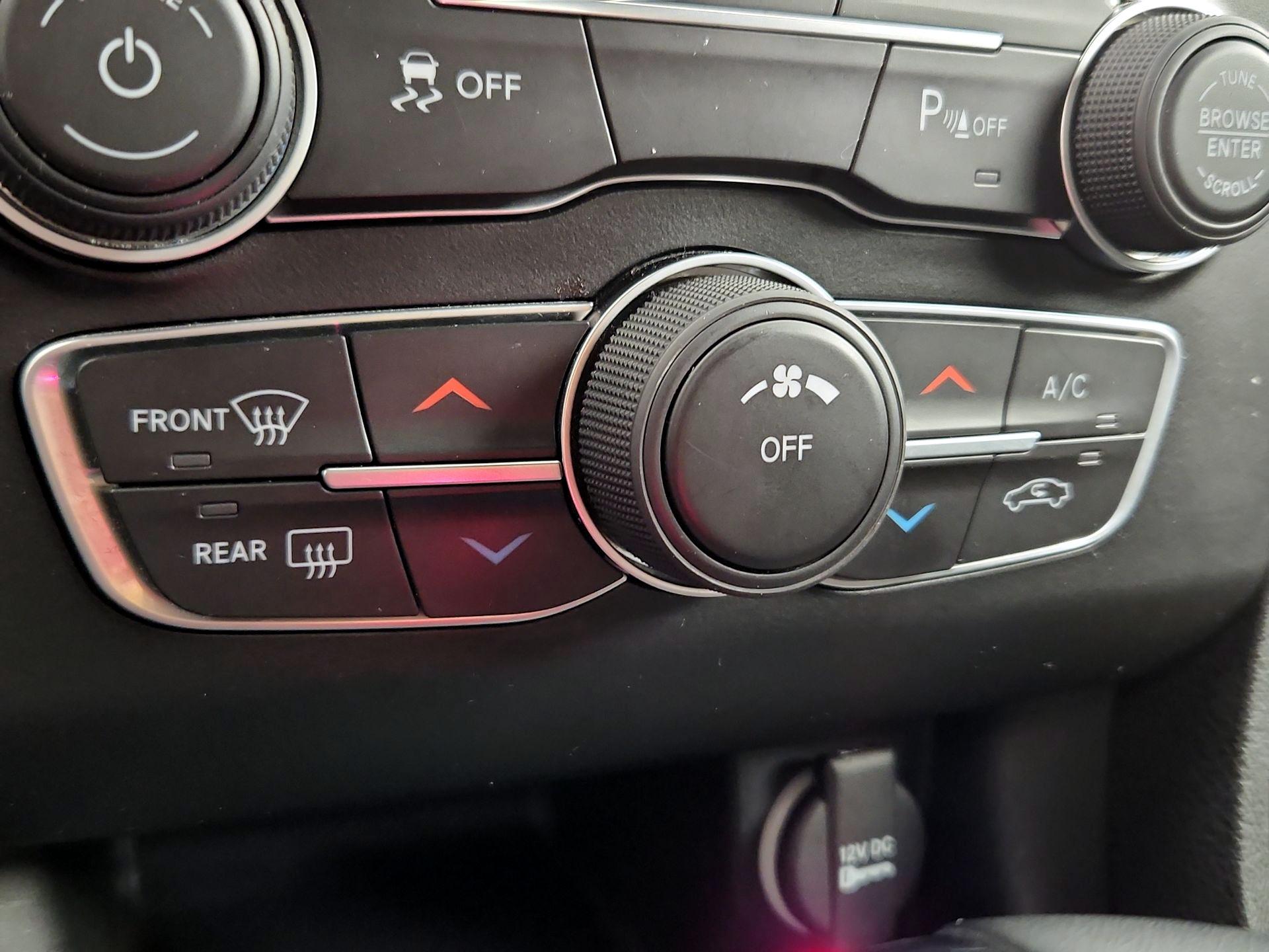 Thumbnail: 2023 Dodge Charger - 16