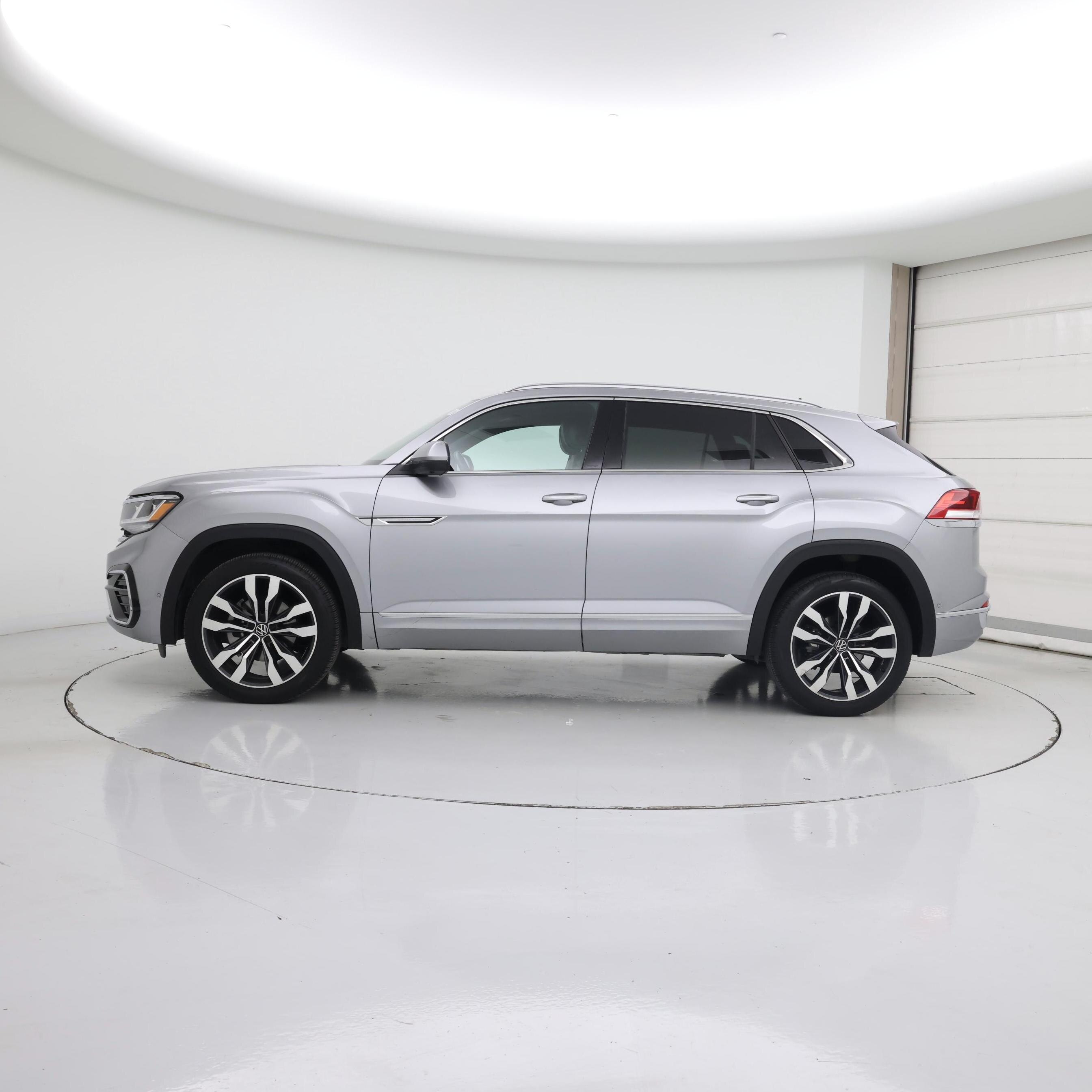 Thumbnail: 2022 Volkswagen Atlas - 3