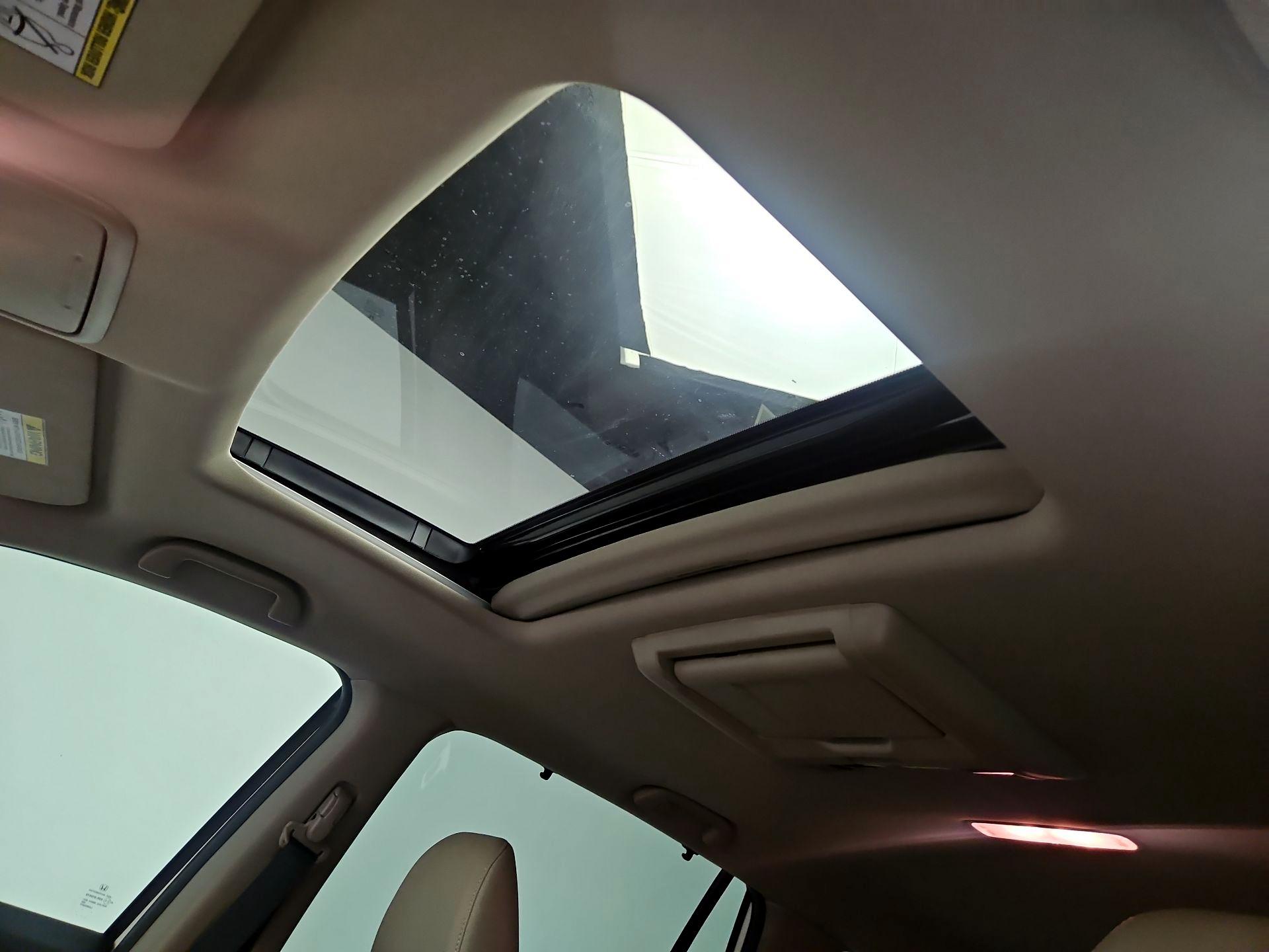 Thumbnail: 2016 Honda Pilot - 20