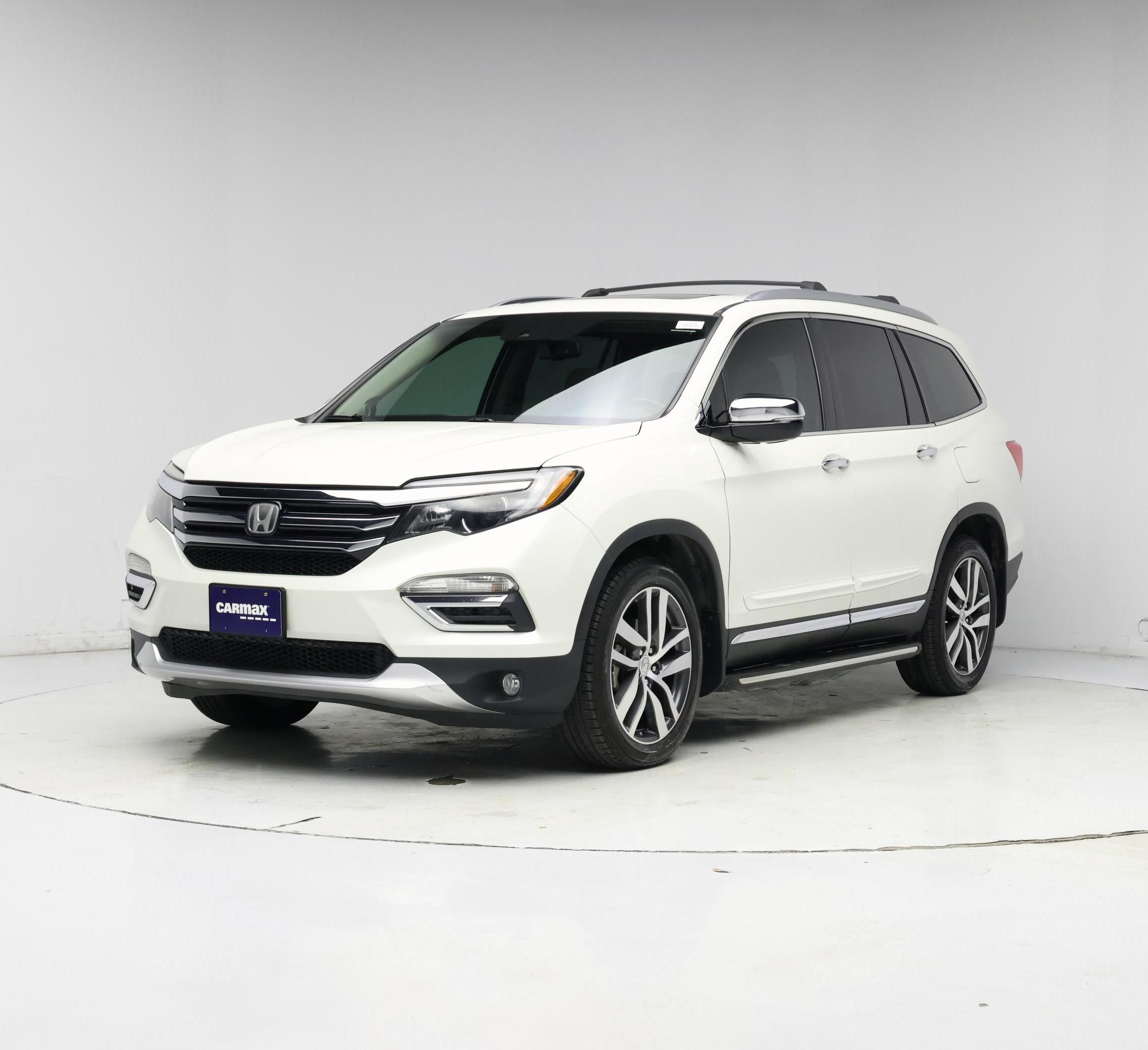 Thumbnail: 2016 Honda Pilot - 4