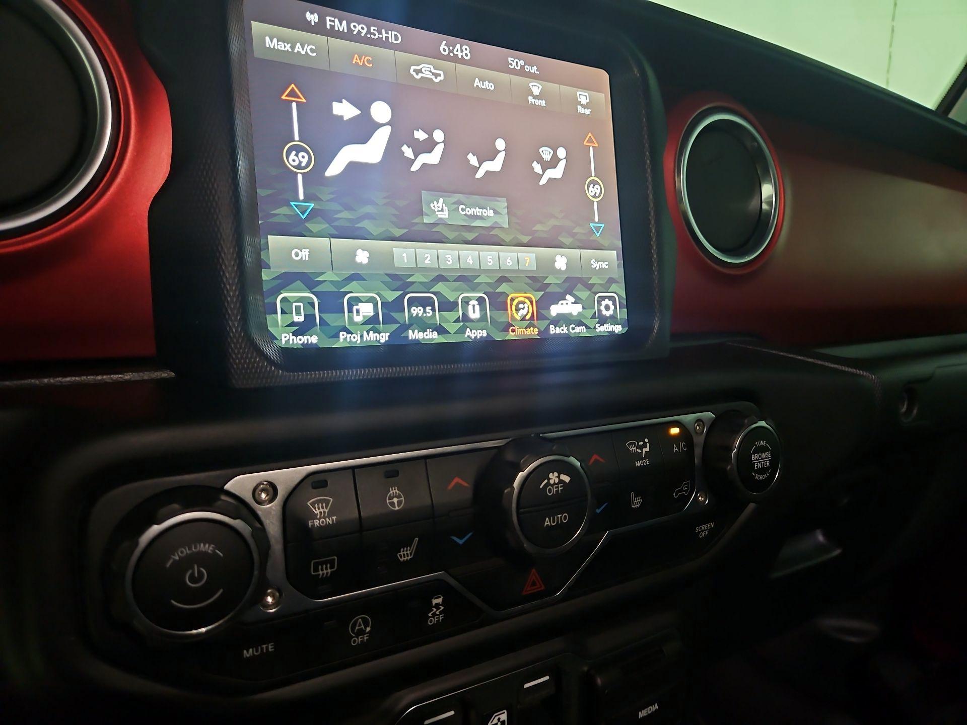 Thumbnail: 2021 Jeep Gladiator - 17