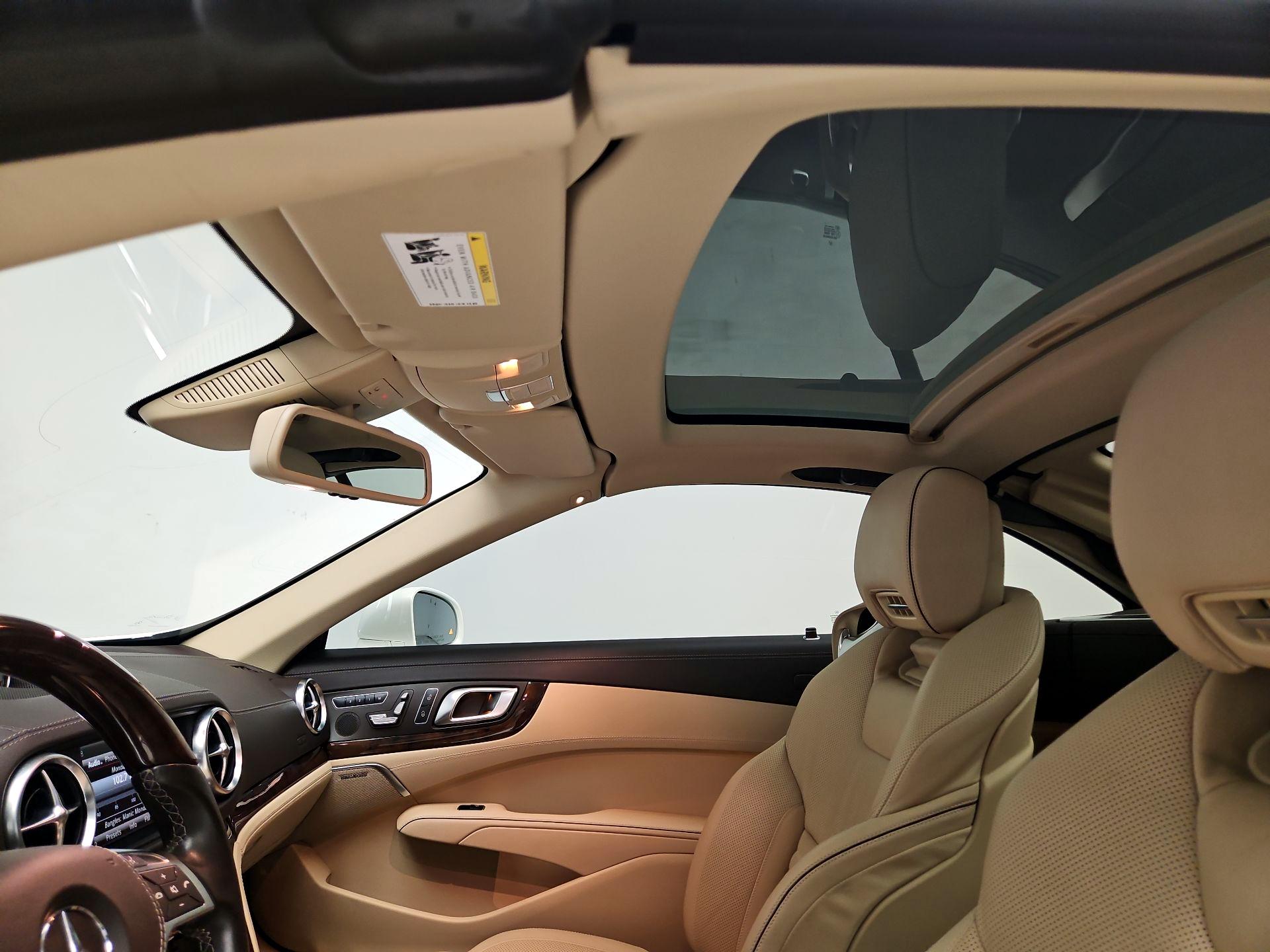 Thumbnail: 2015 Mercedes-Benz SL-Class - 19