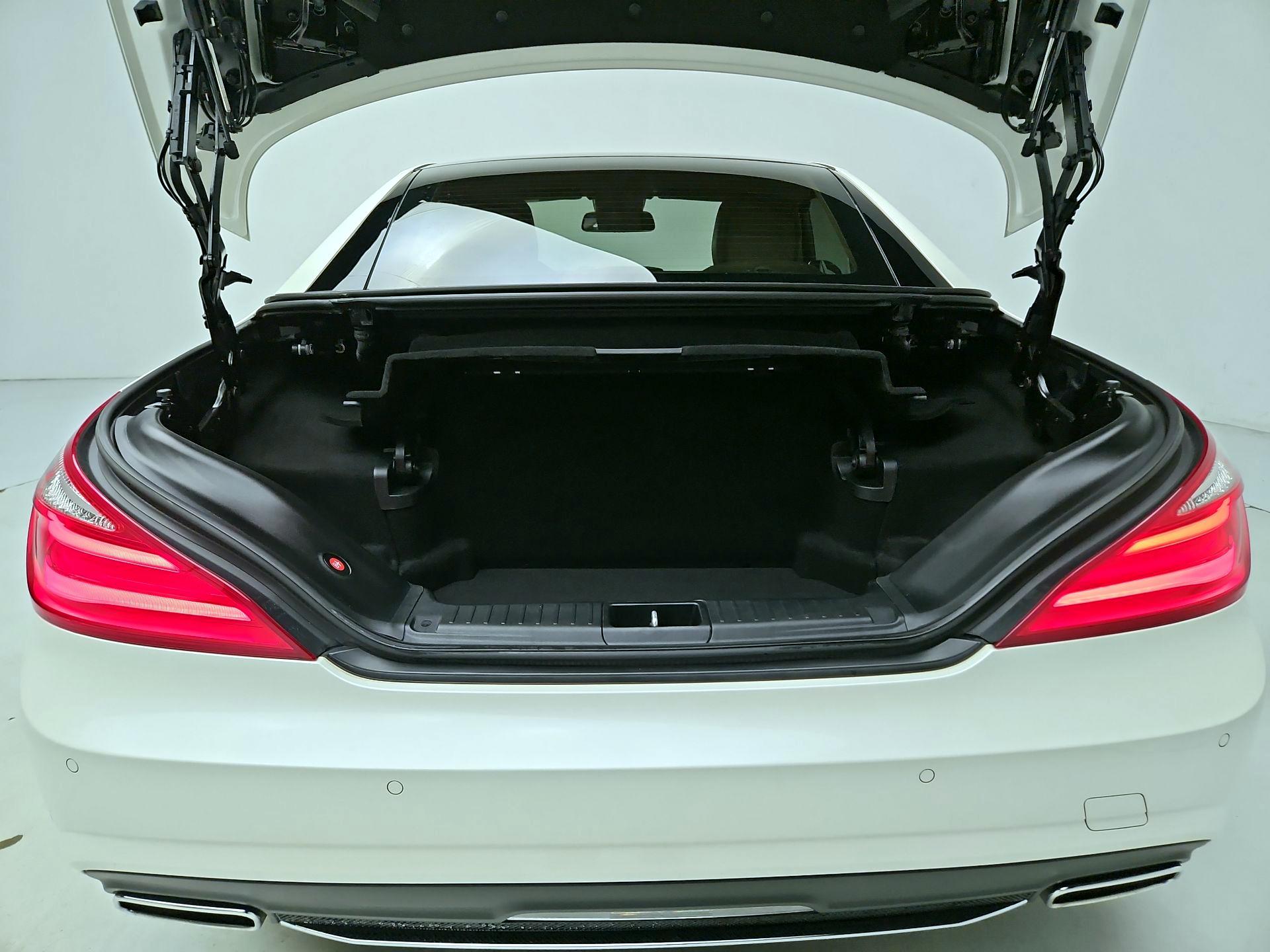 Thumbnail: 2015 Mercedes-Benz SL-Class - 20