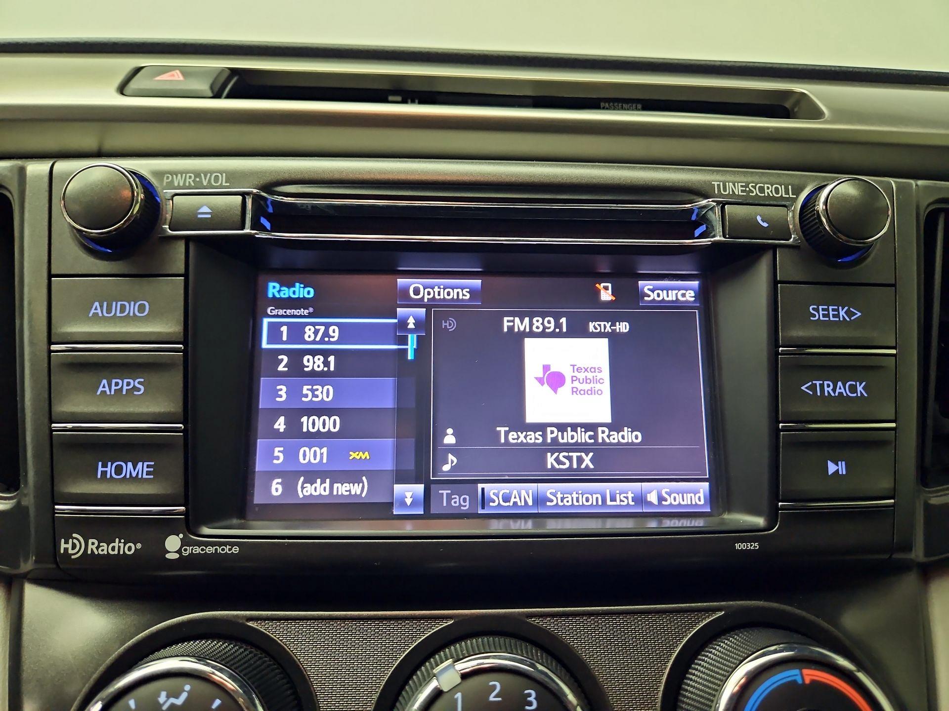 Thumbnail: 2015 Toyota RAV4 - 15