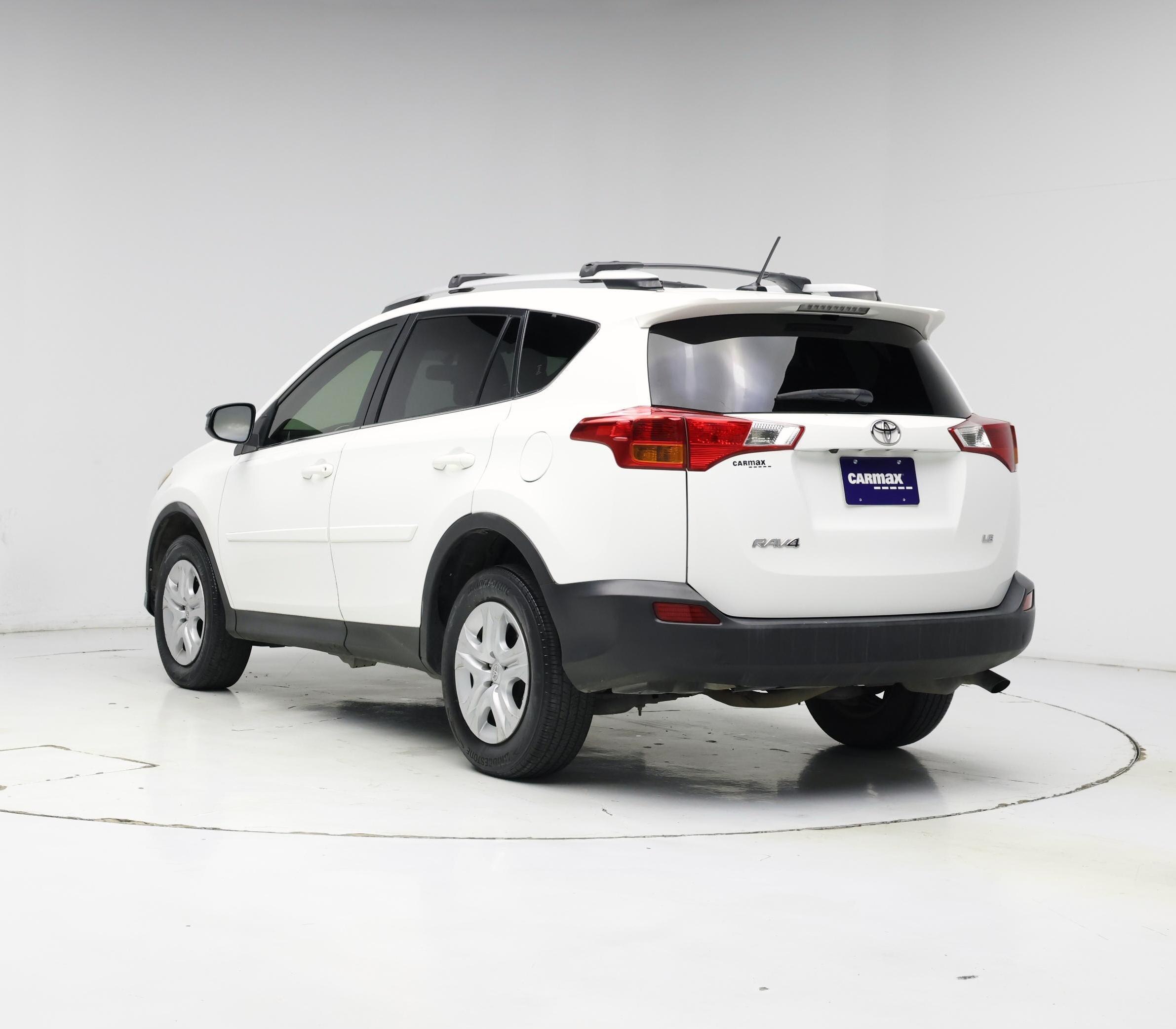 Thumbnail: 2015 Toyota RAV4 - 2