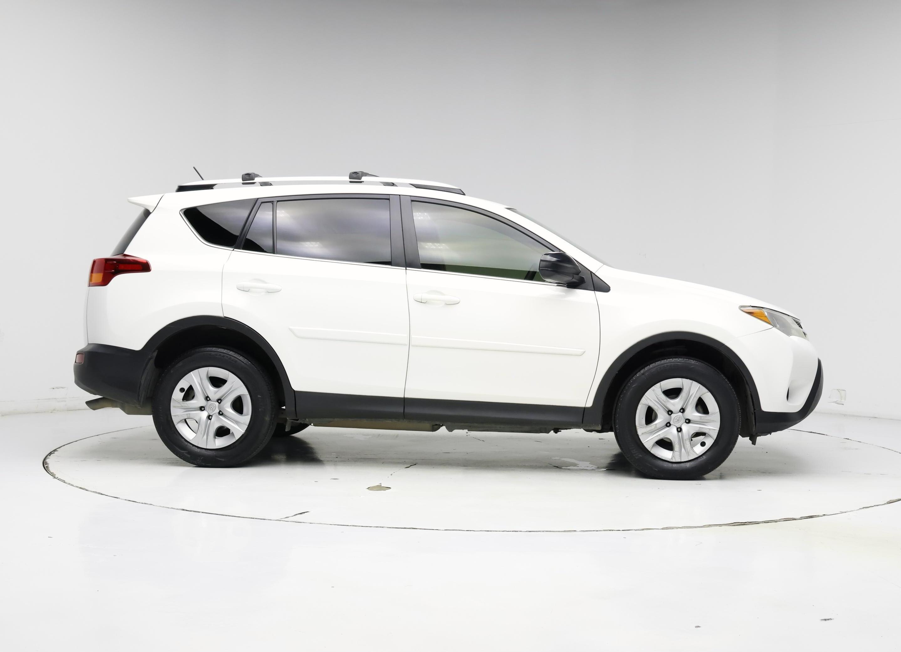 Thumbnail: 2015 Toyota RAV4 - 7