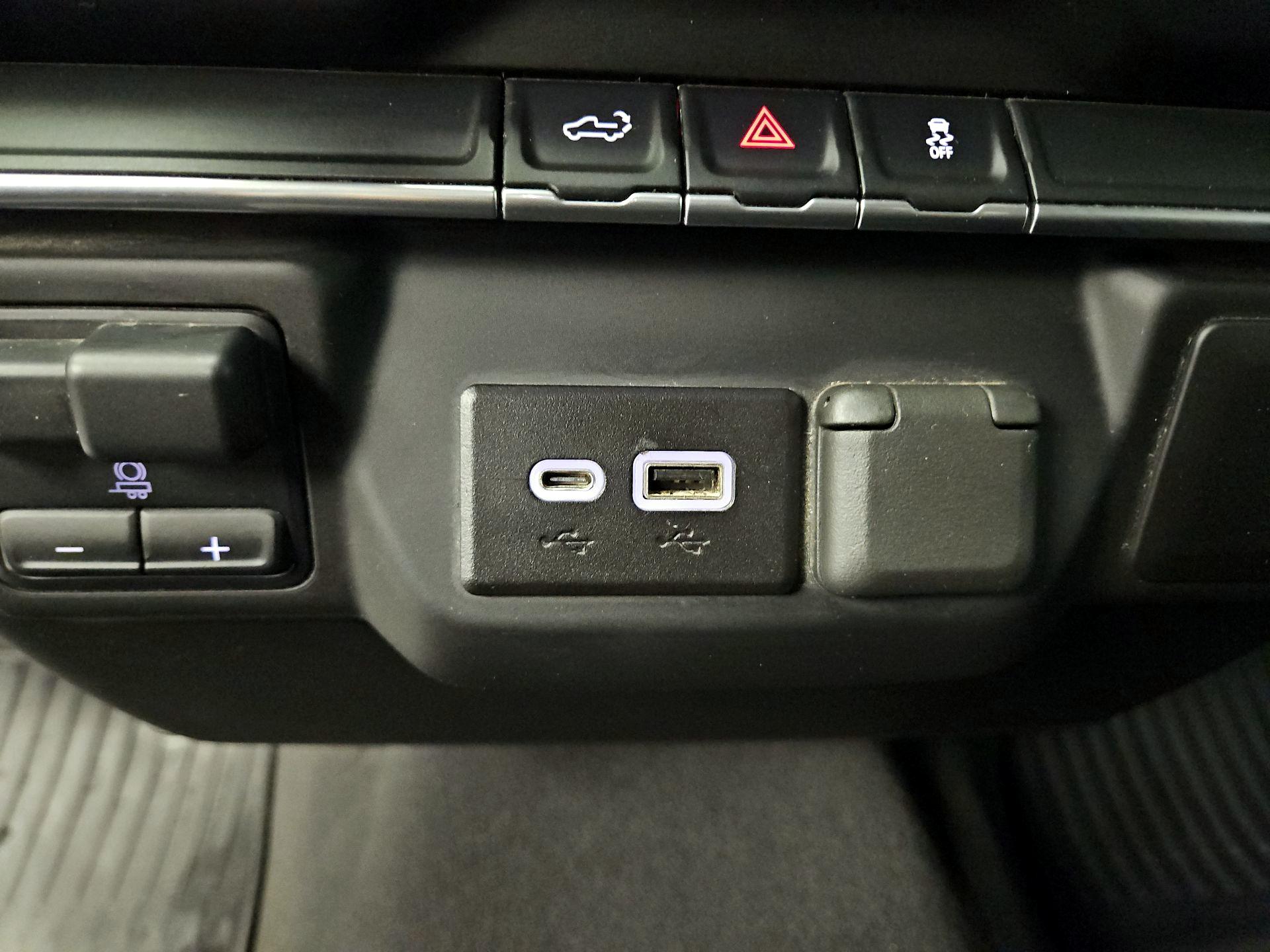 Thumbnail: 2023 Chevrolet Silverado 2500 - 18