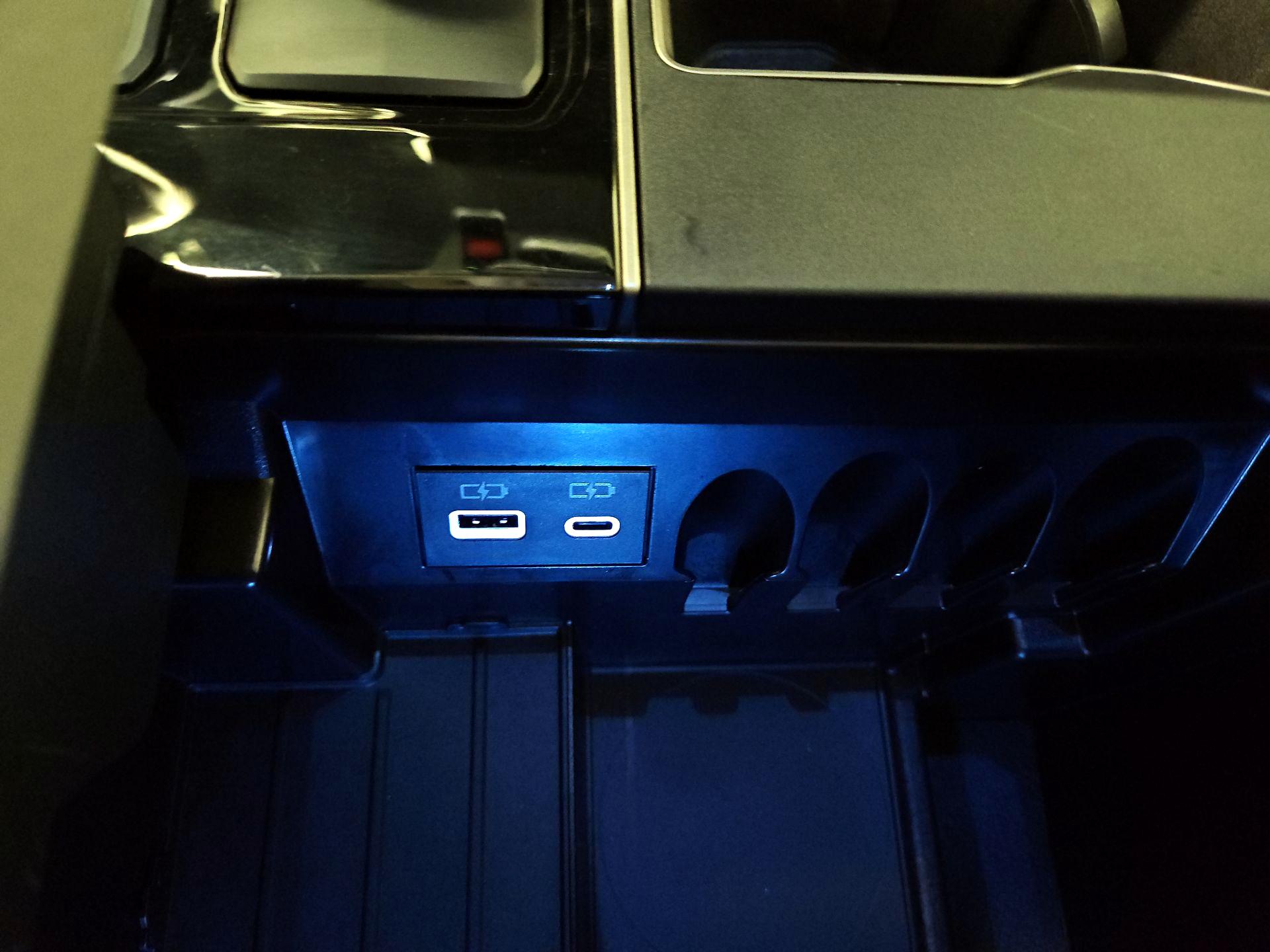 Thumbnail: 2024 Toyota Tundra - 18