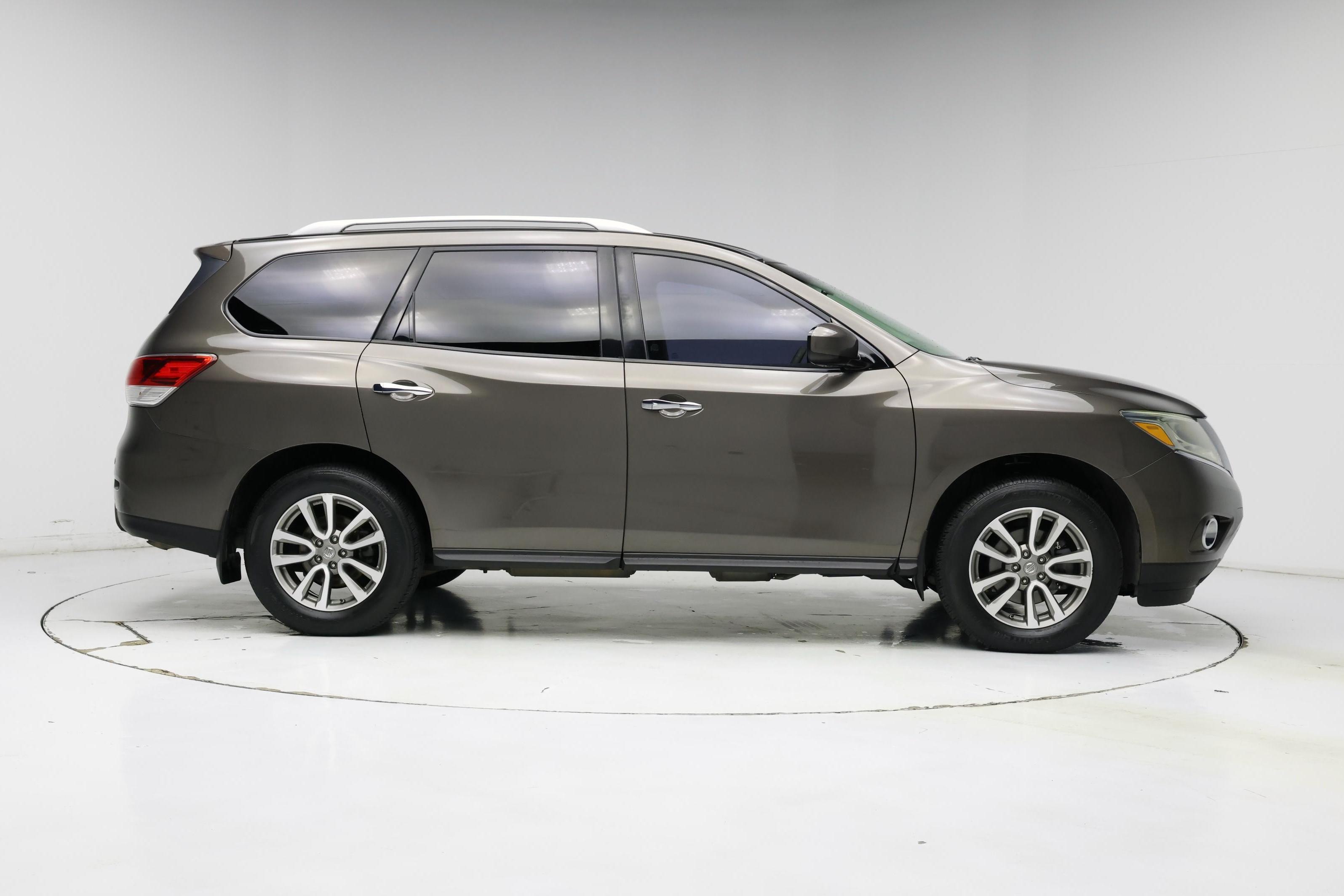 Thumbnail: 2015 Nissan Pathfinder - 7