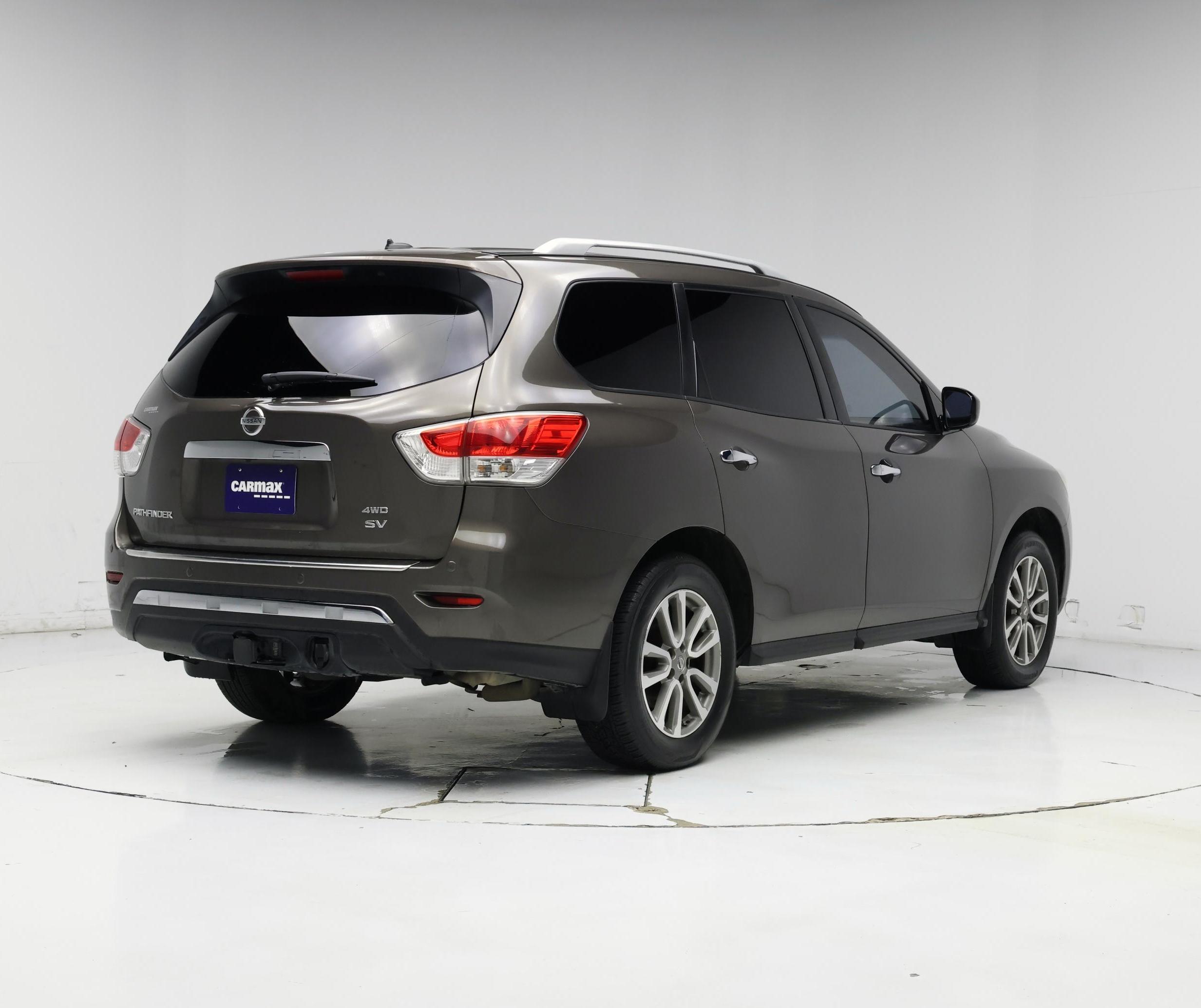 Thumbnail: 2015 Nissan Pathfinder - 8