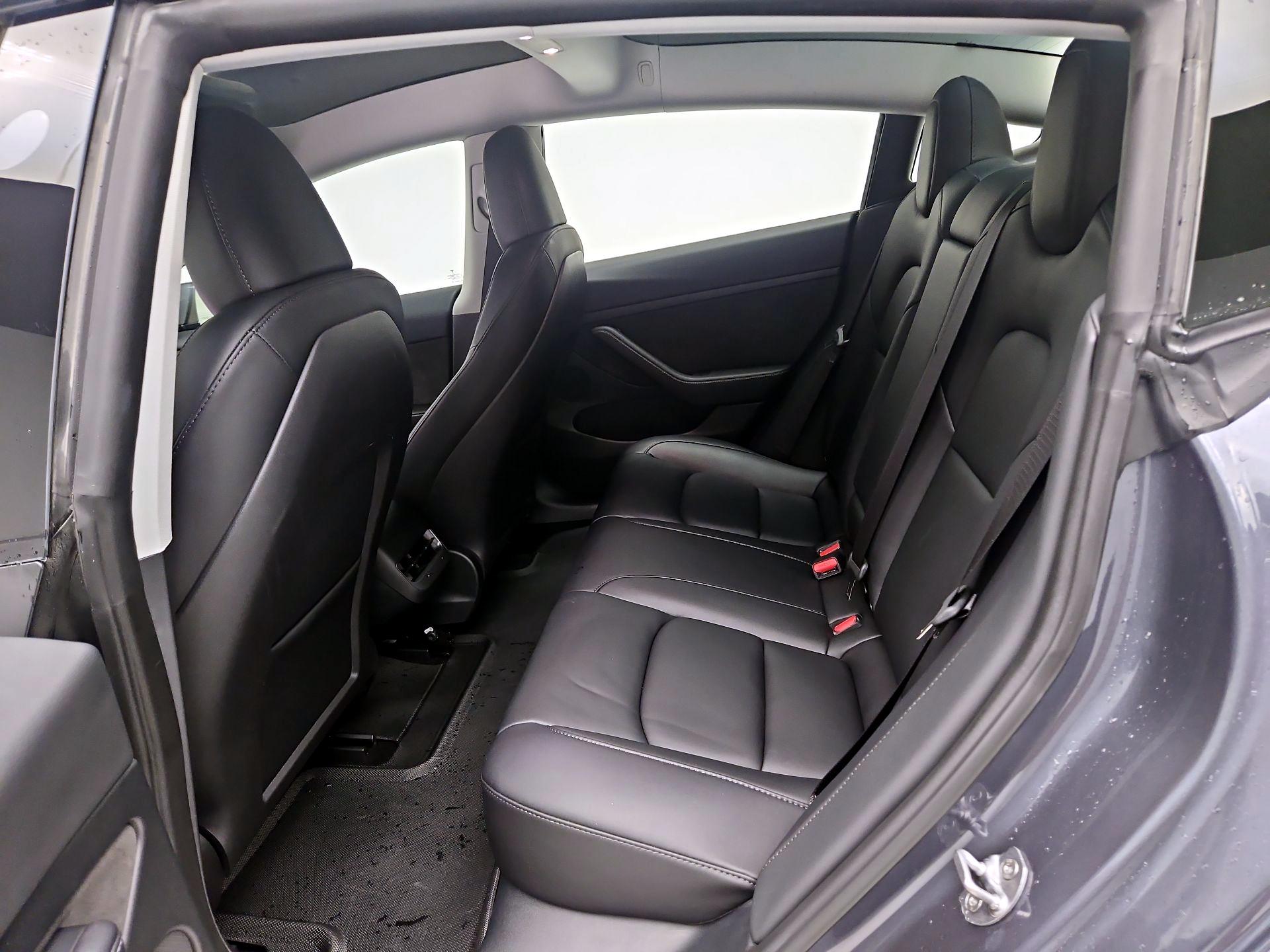 Thumbnail: 2023 Tesla Model 3 - 19