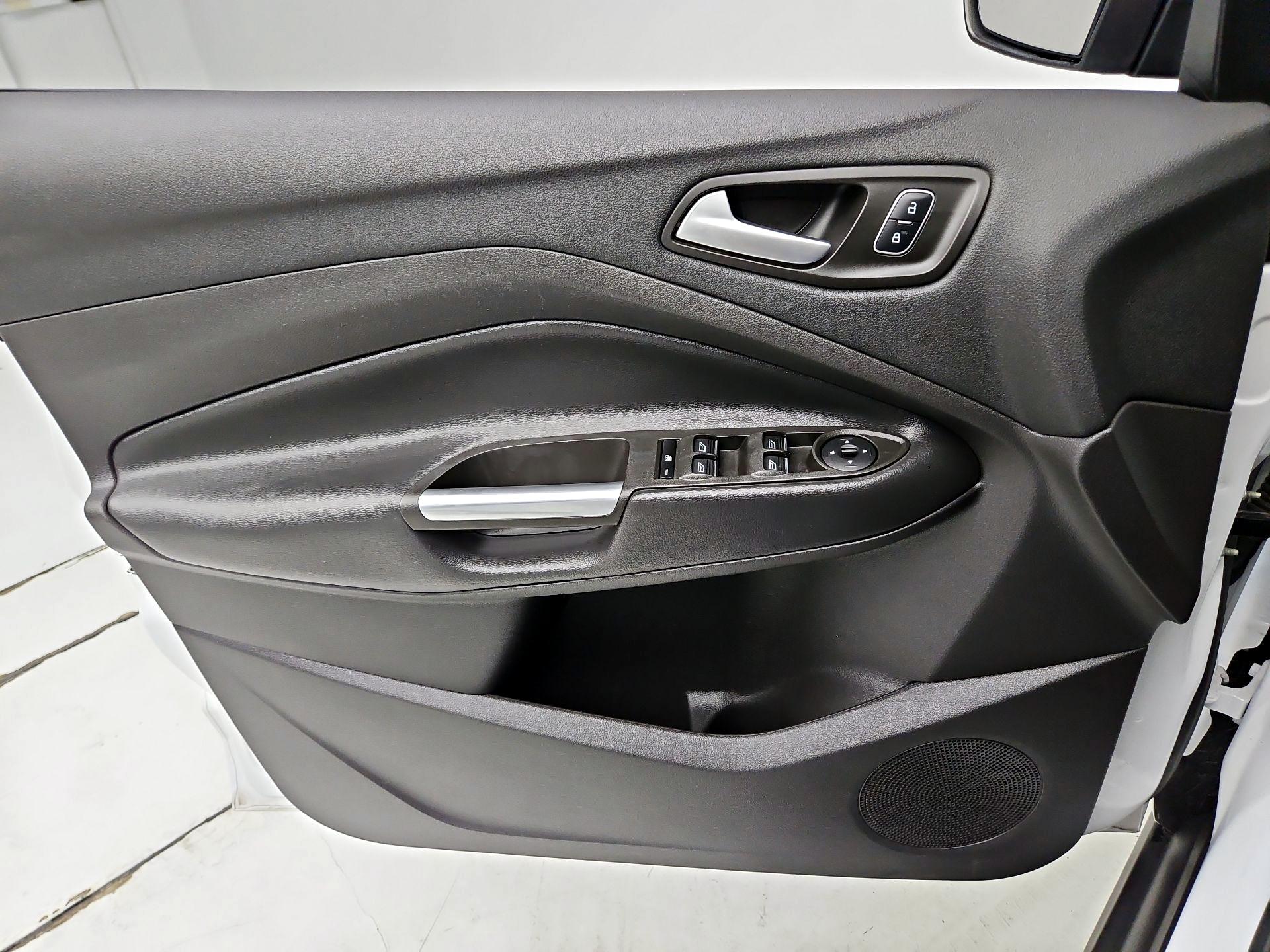 Thumbnail: 2017 Ford C-Max - 12