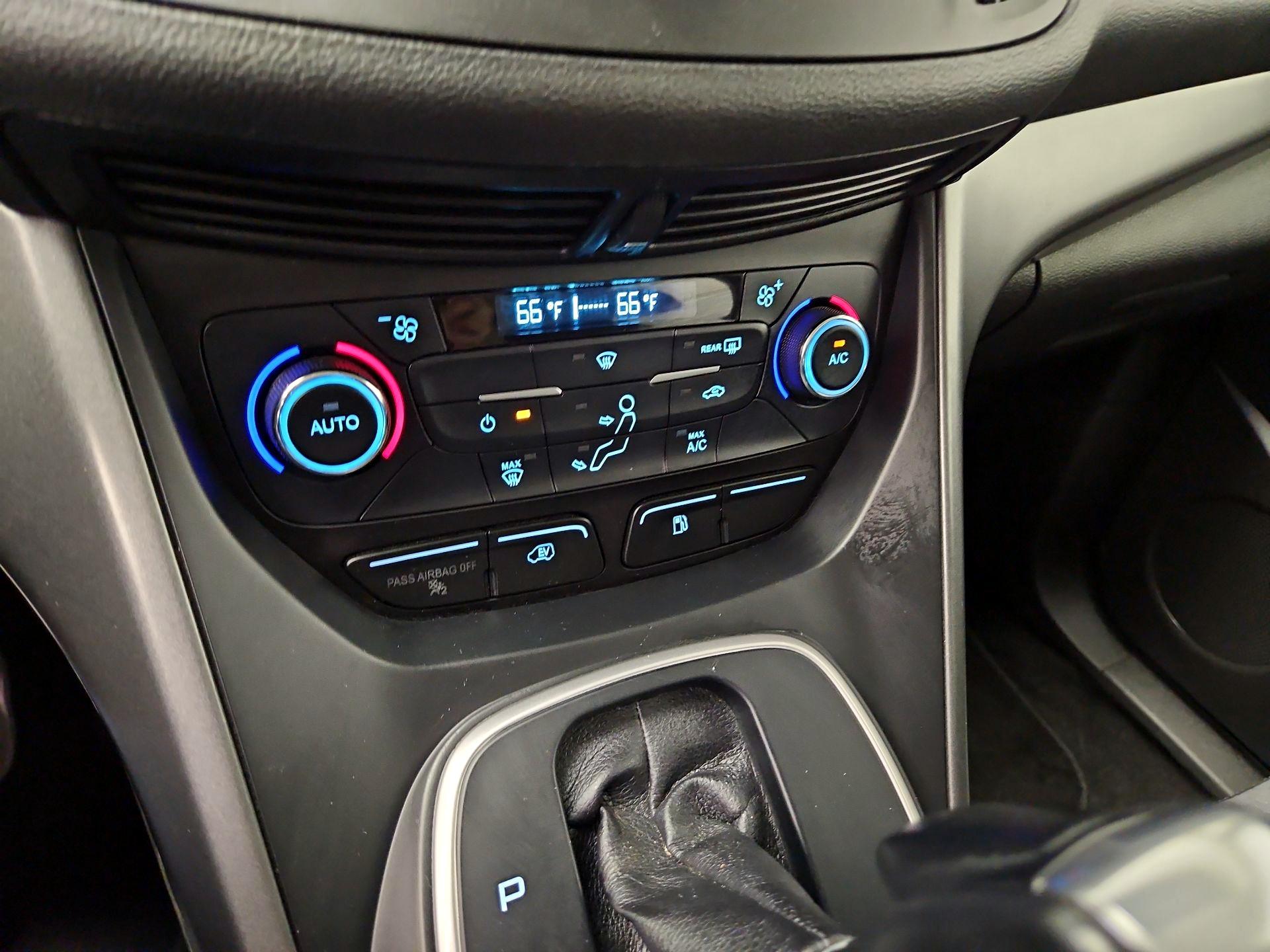 Thumbnail: 2017 Ford C-Max - 16