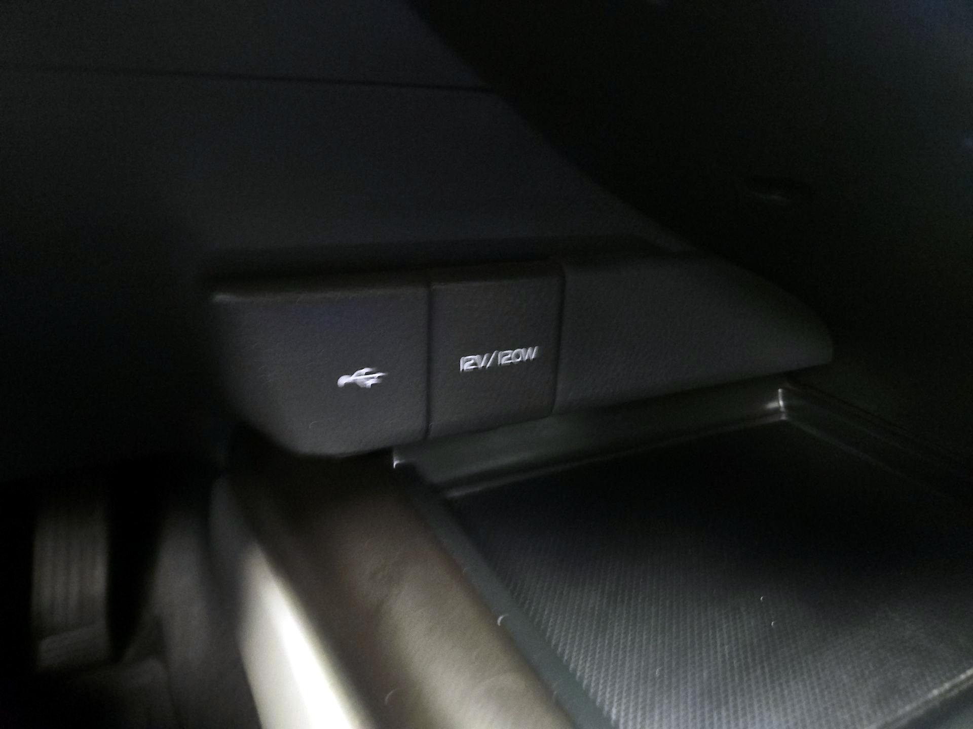 Thumbnail: 2024 Toyota Camry - 18