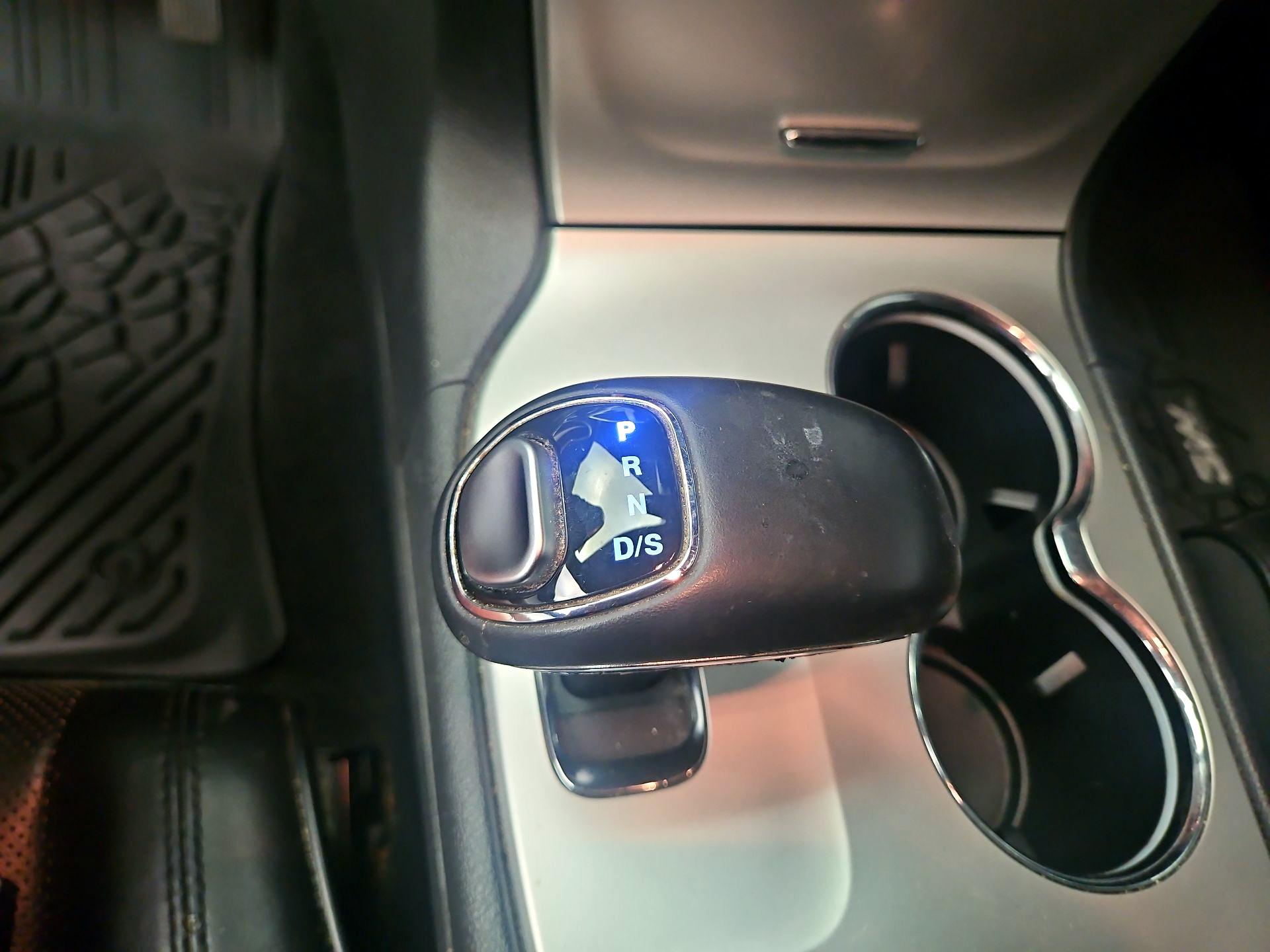 Thumbnail: 2015 Jeep Grand Cherokee - 18