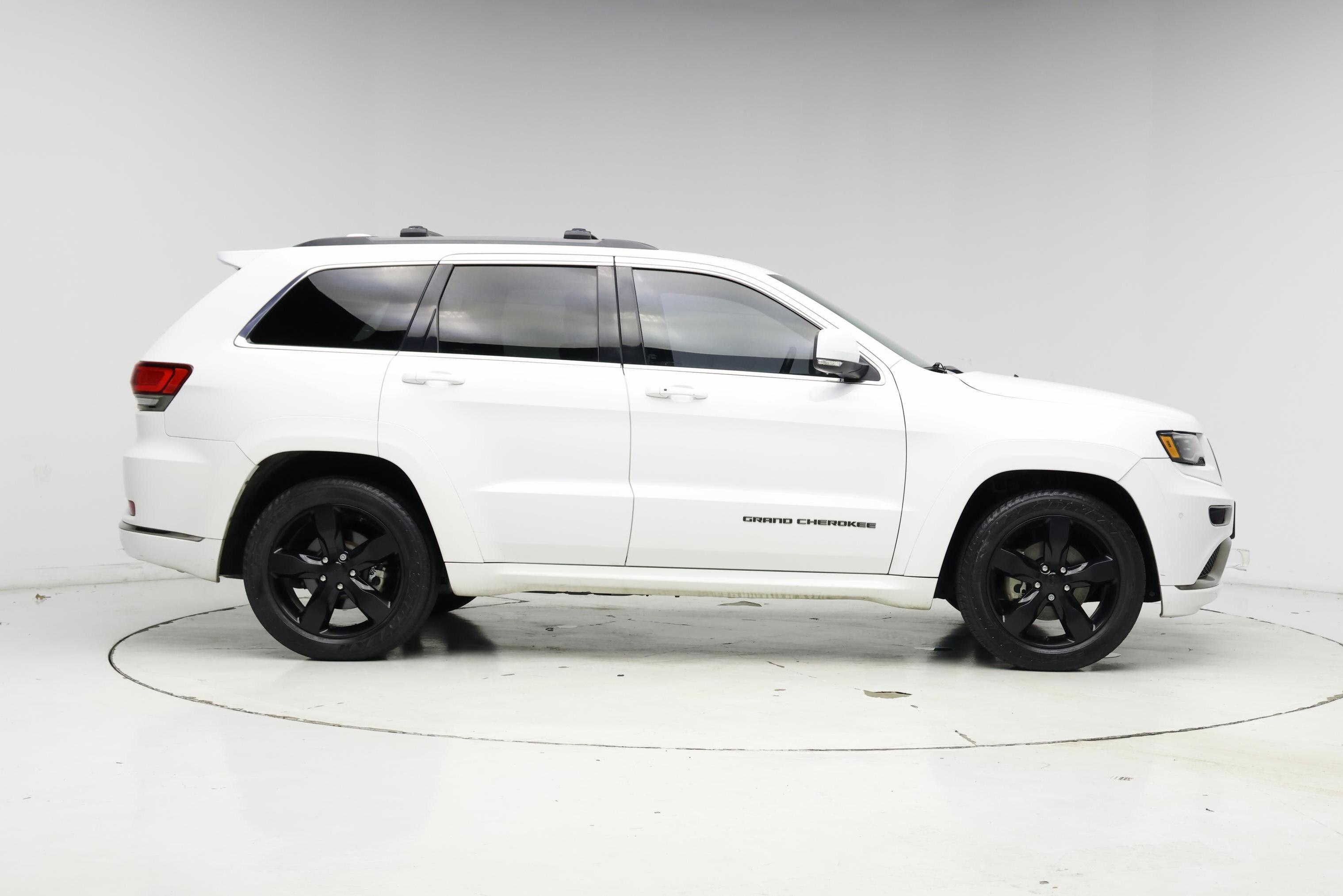 Thumbnail: 2015 Jeep Grand Cherokee - 7