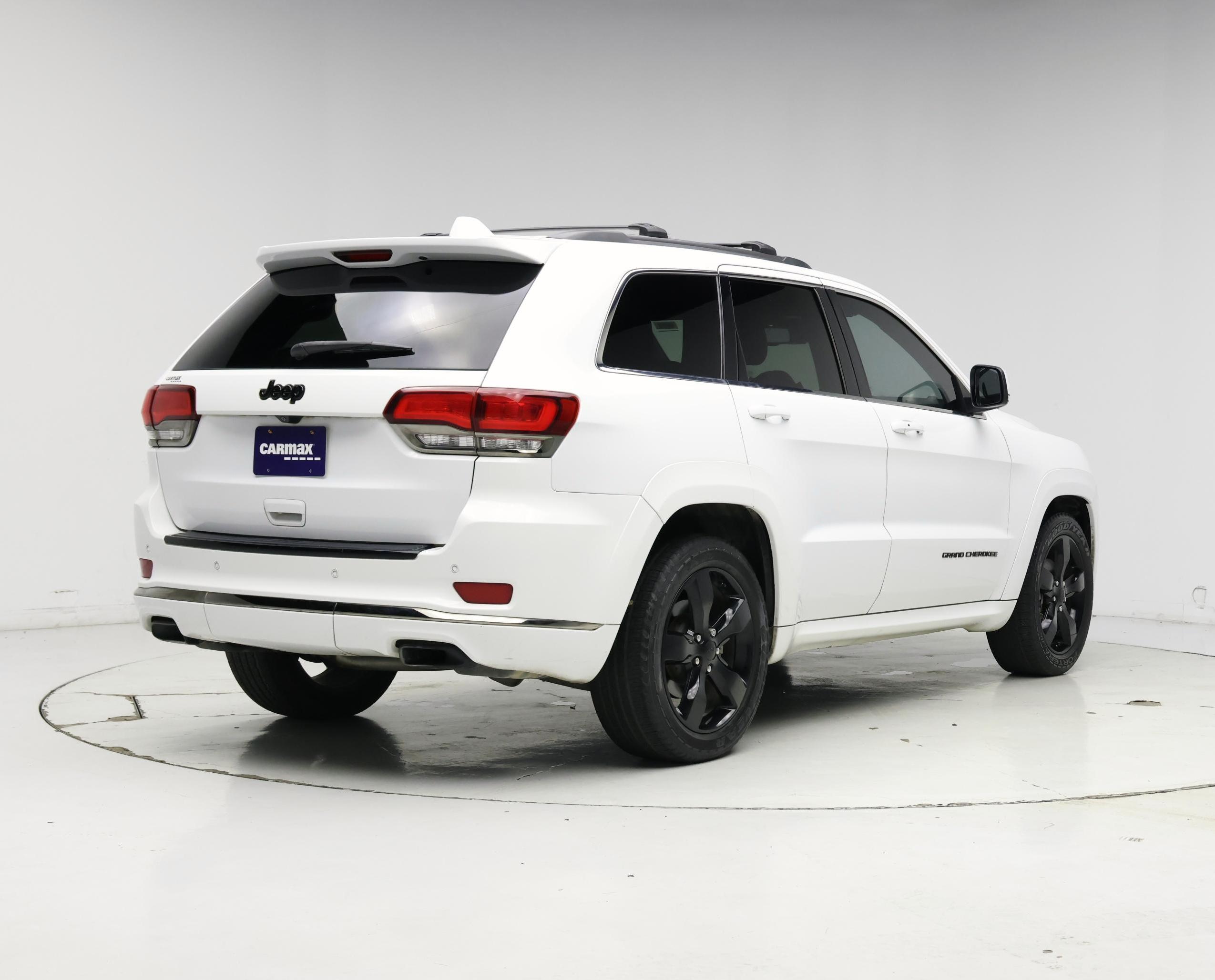 Thumbnail: 2015 Jeep Grand Cherokee - 8