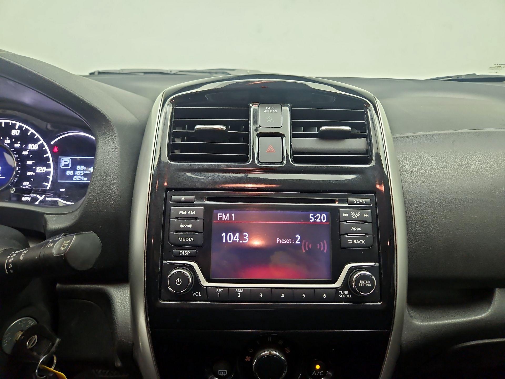 Thumbnail: 2016 Nissan Versa Note - 15