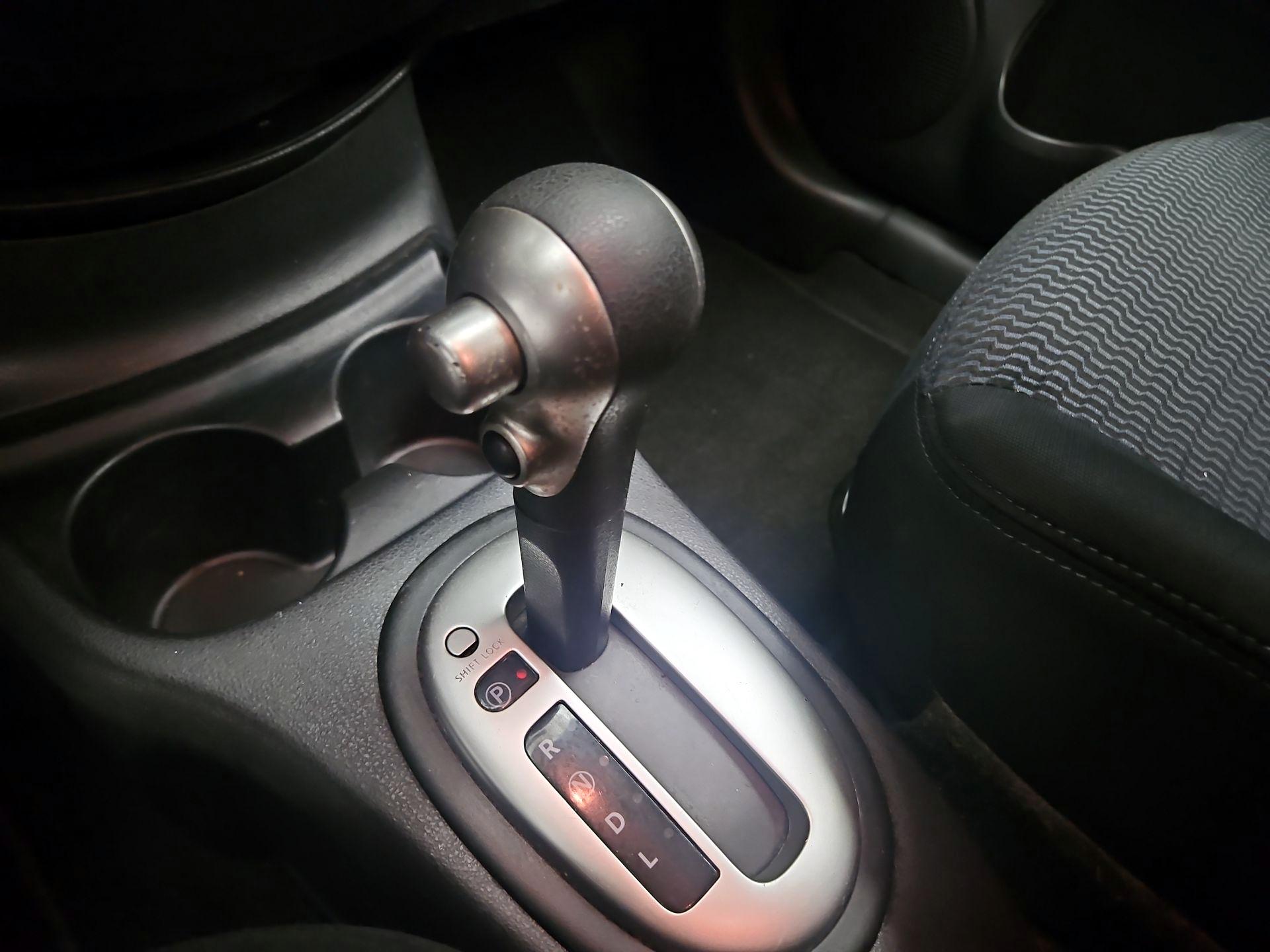 Thumbnail: 2016 Nissan Versa Note - 17