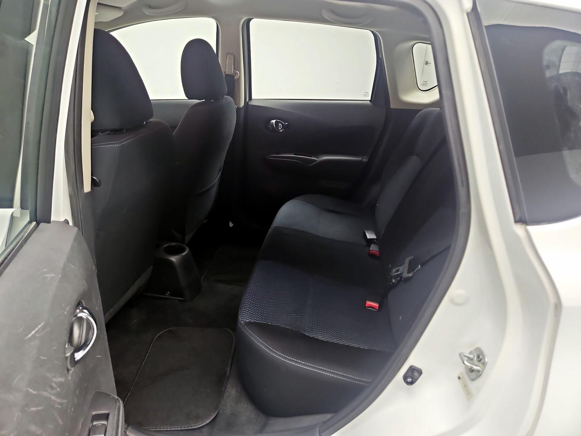 Thumbnail: 2016 Nissan Versa Note - 18