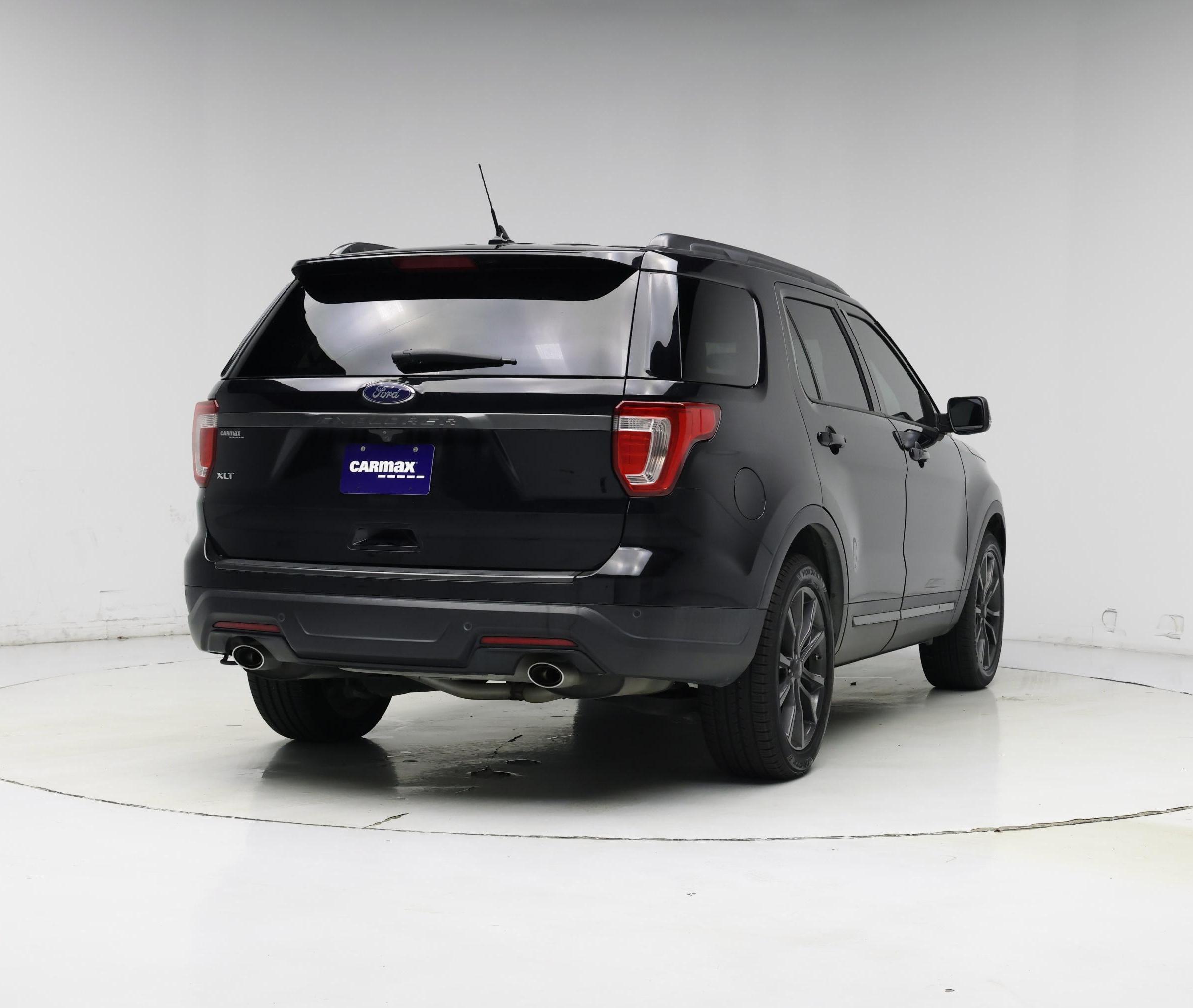 Thumbnail: 2019 Ford Explorer - 8