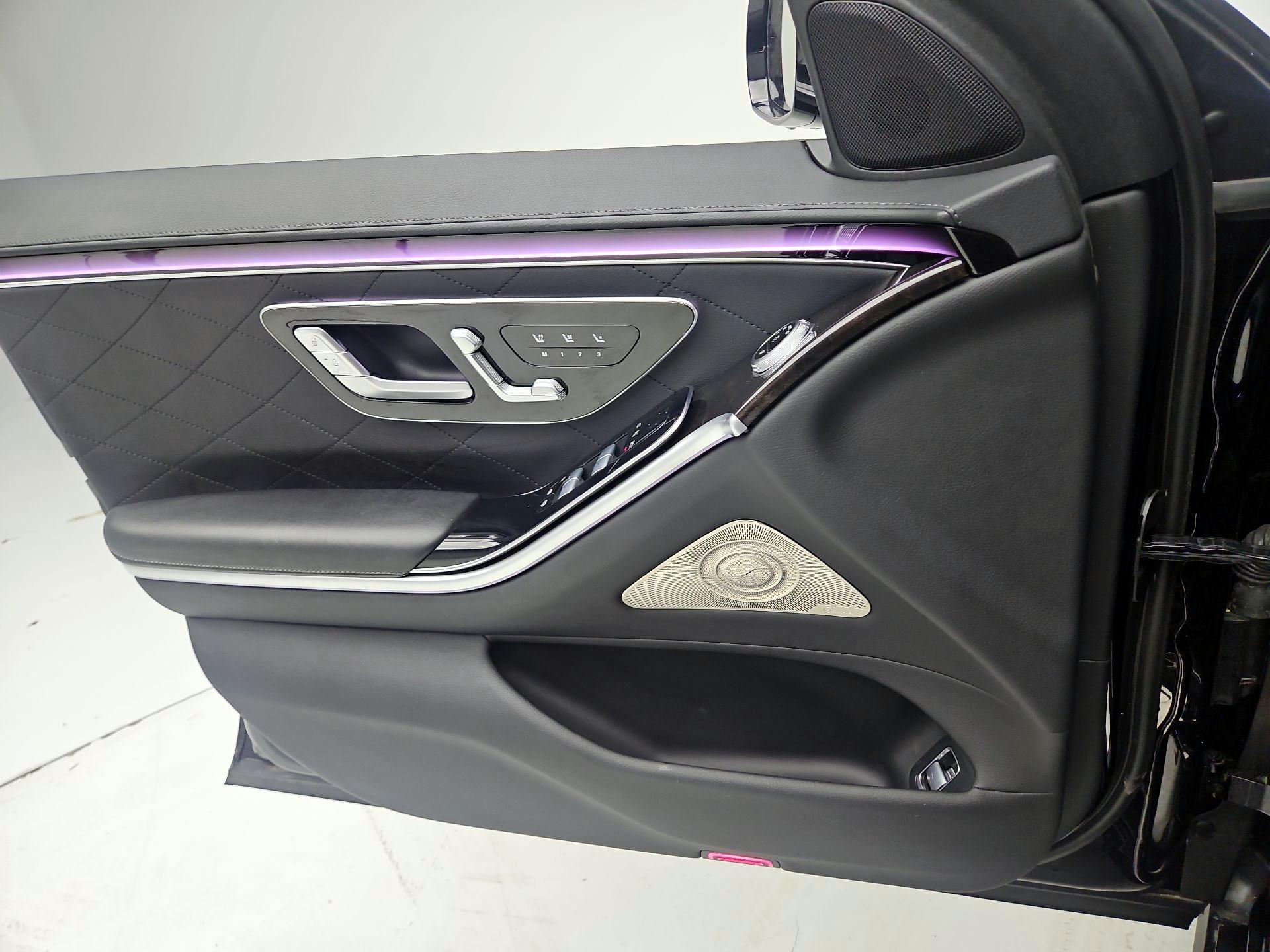 Thumbnail: 2022 Mercedes-Benz S-Class - 12