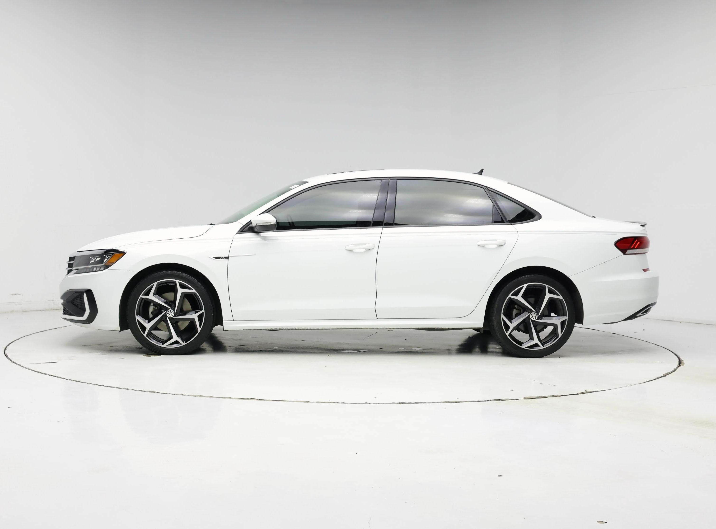 Thumbnail: 2020 Volkswagen Passat - 3