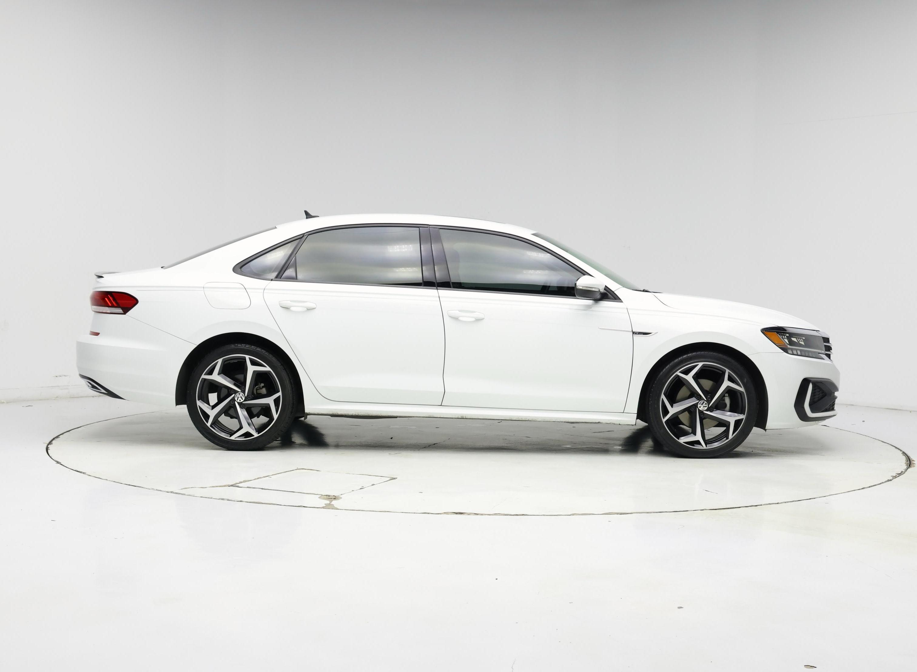 Thumbnail: 2020 Volkswagen Passat - 7