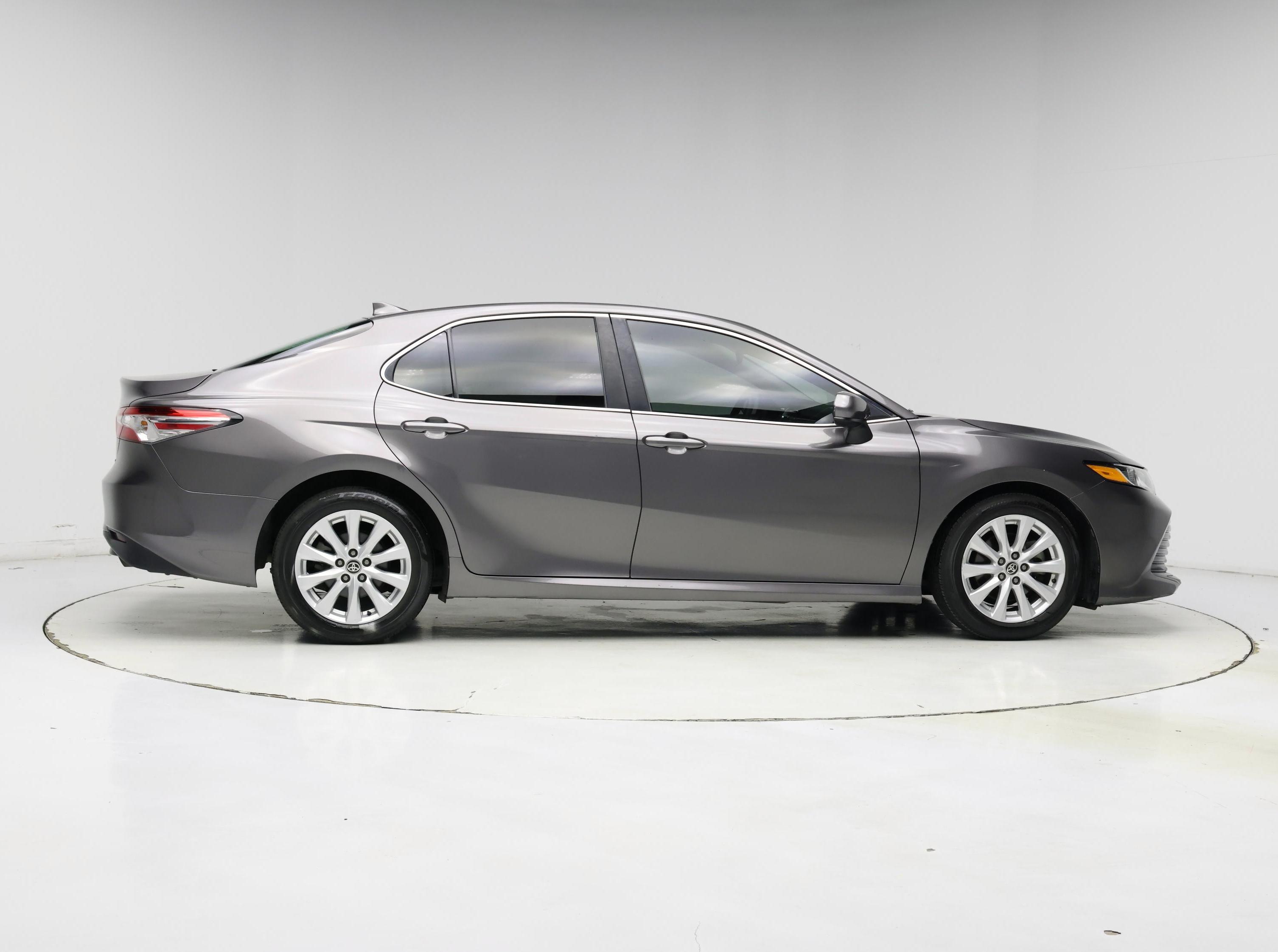 Thumbnail: 2020 Toyota Camry - 7