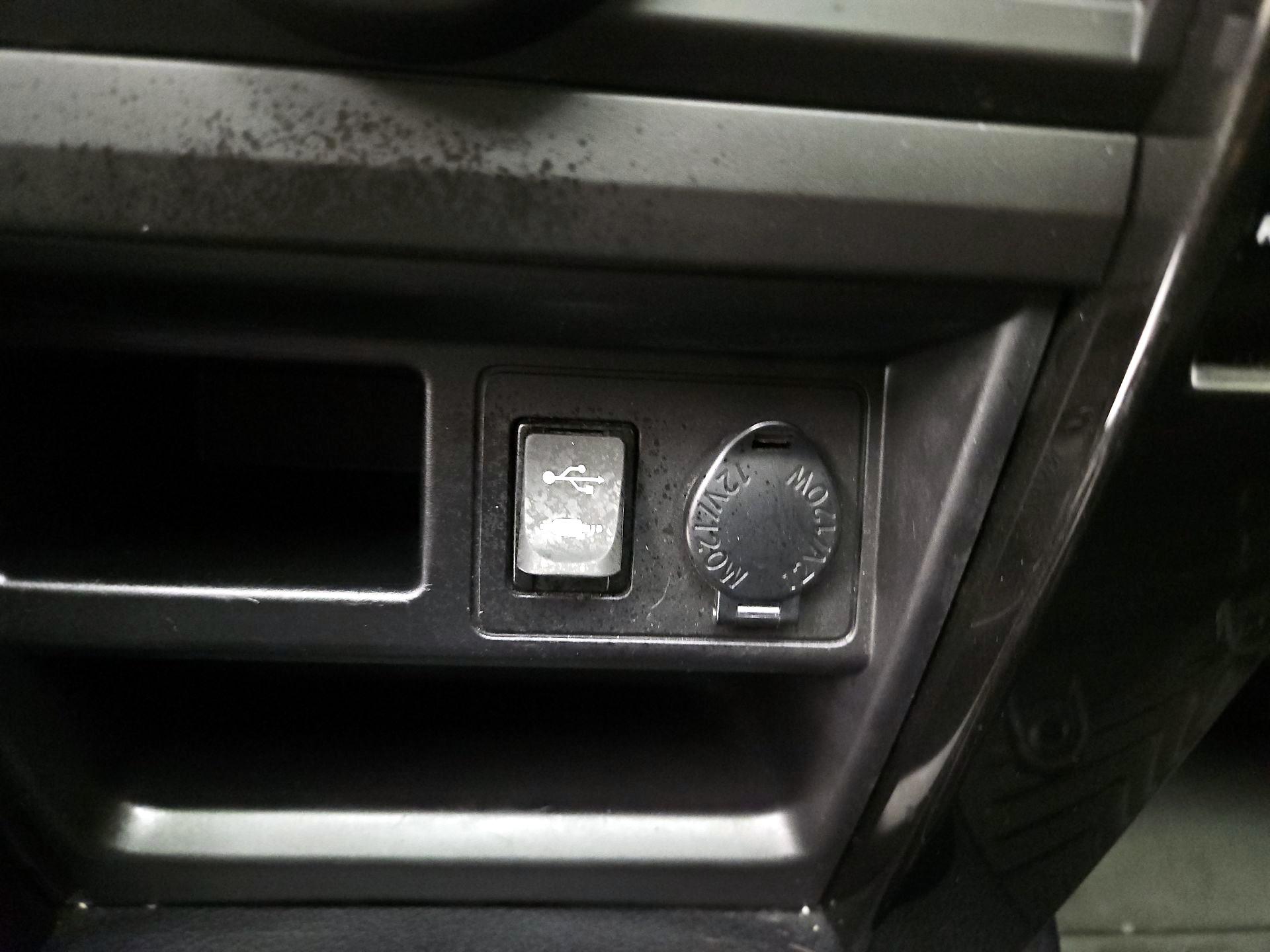 Thumbnail: 2014 Toyota 4Runner - 19