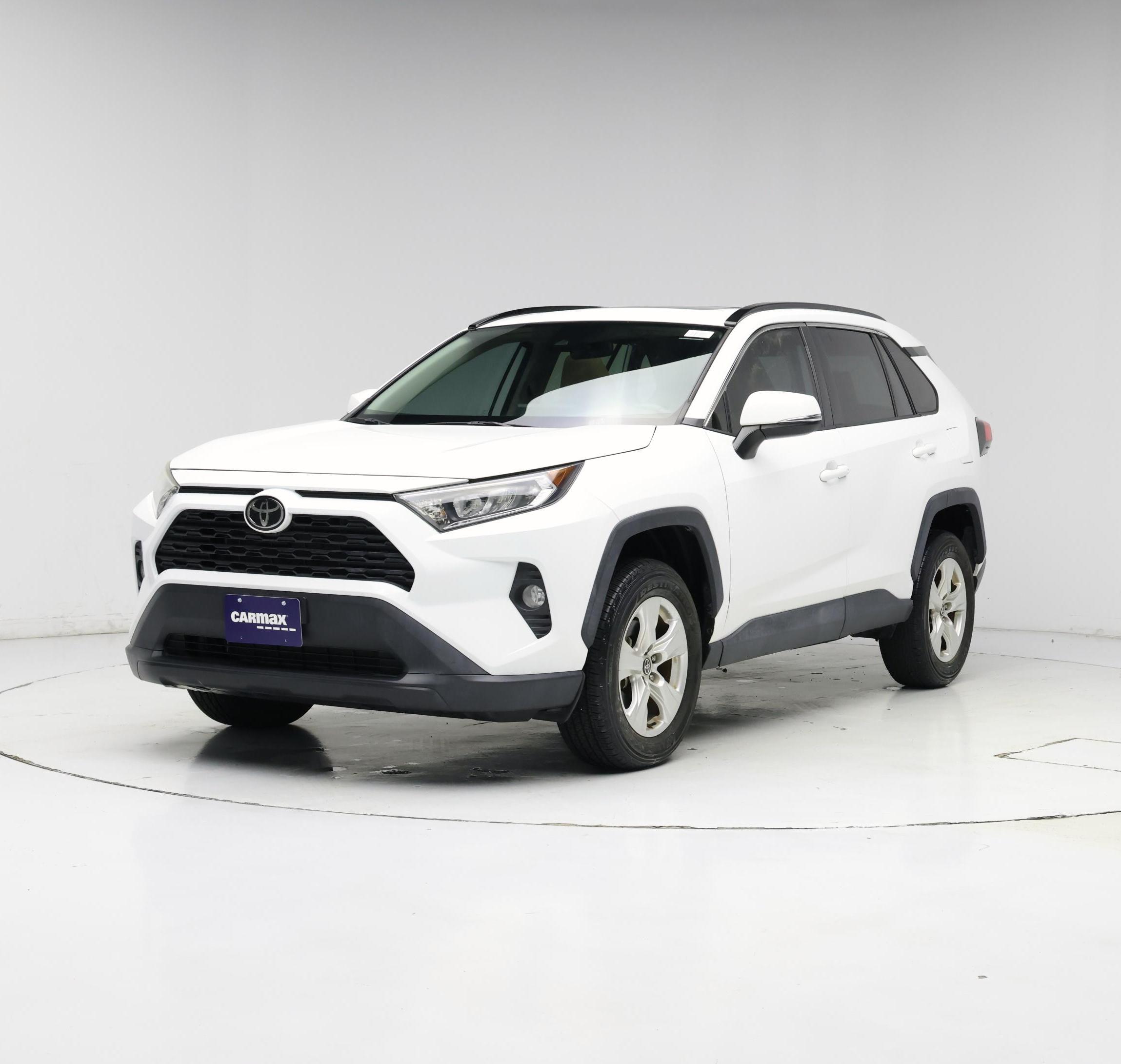 Thumbnail: 2021 Toyota RAV4 - 4