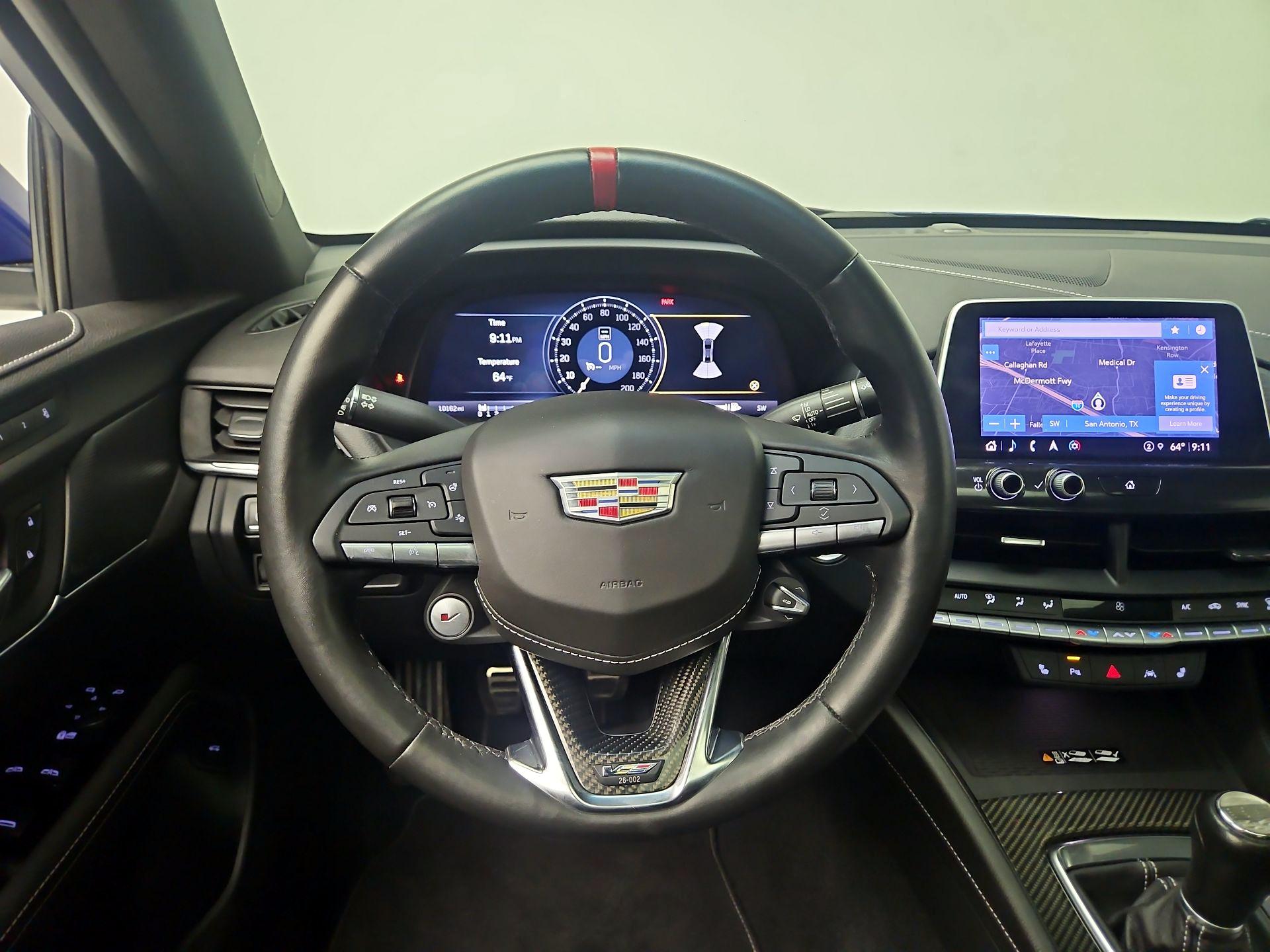 Thumbnail: 2023 Cadillac CT4 - 10