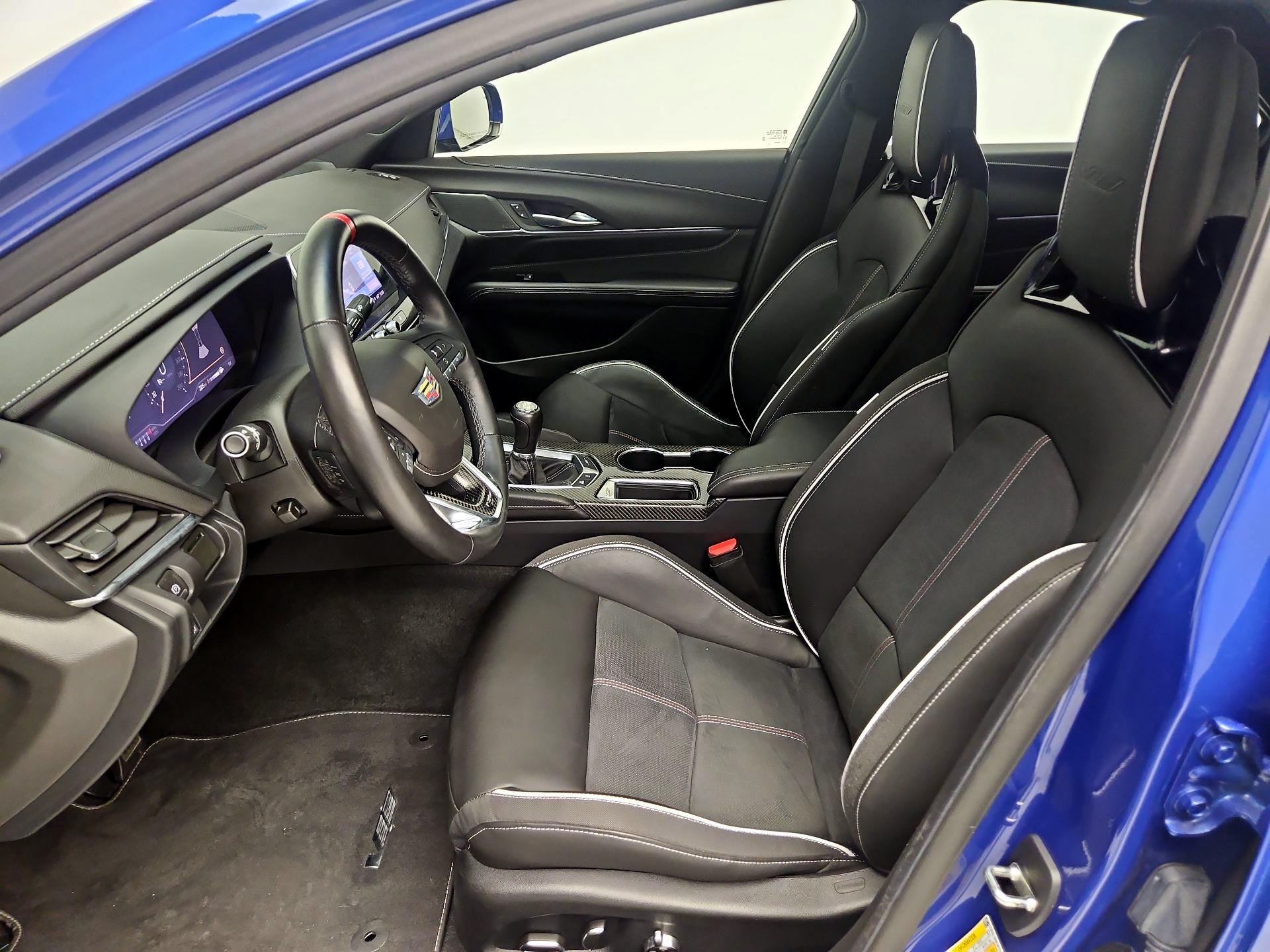 Thumbnail: 2023 Cadillac CT4 - 11