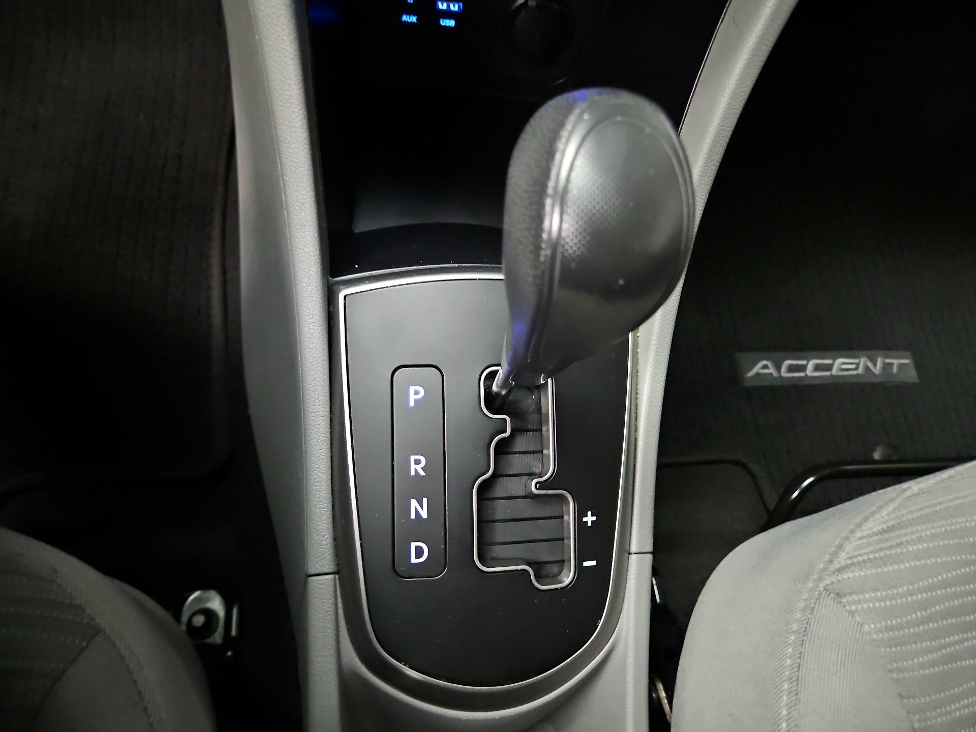 Thumbnail: 2016 Hyundai Accent - 16