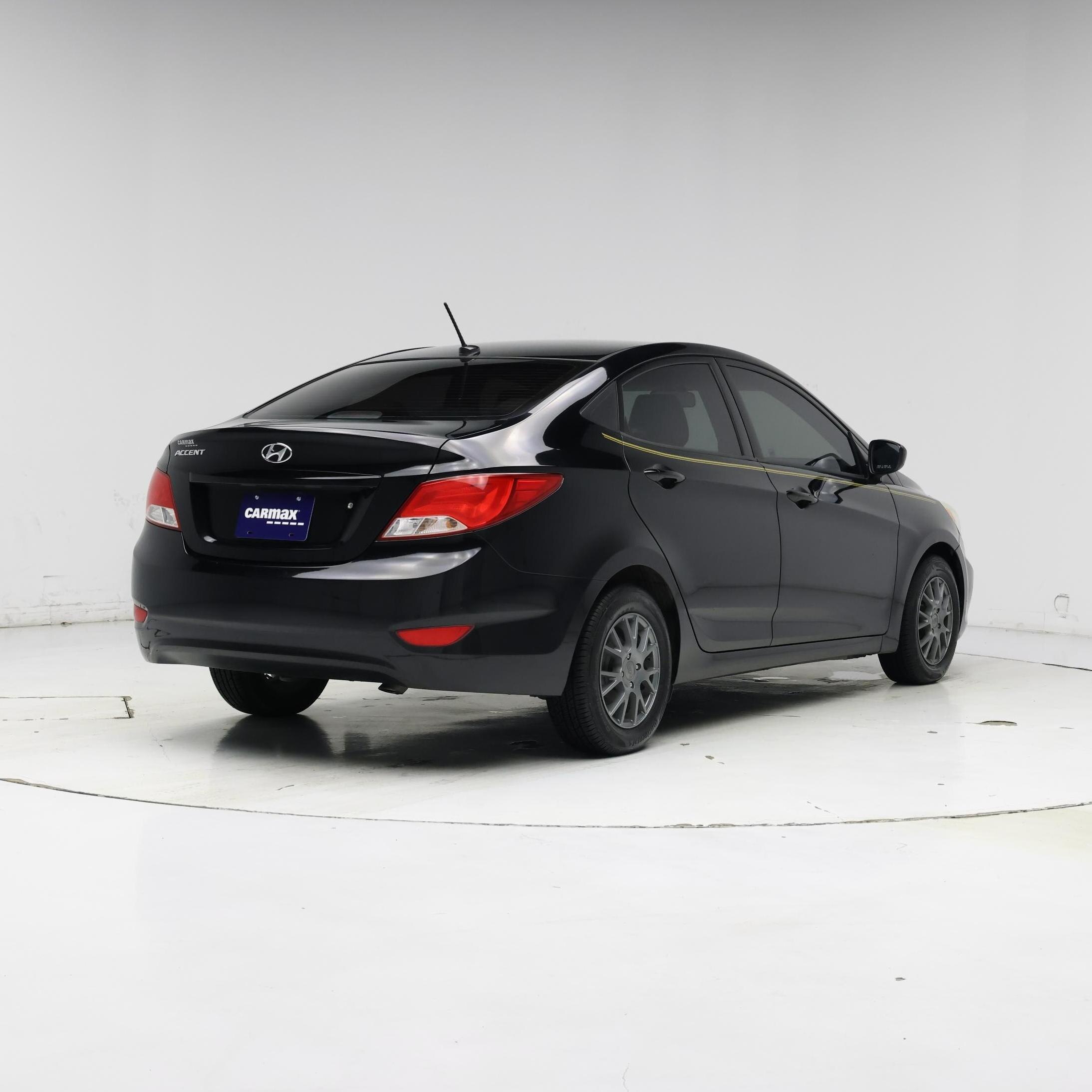 Thumbnail: 2016 Hyundai Accent - 8