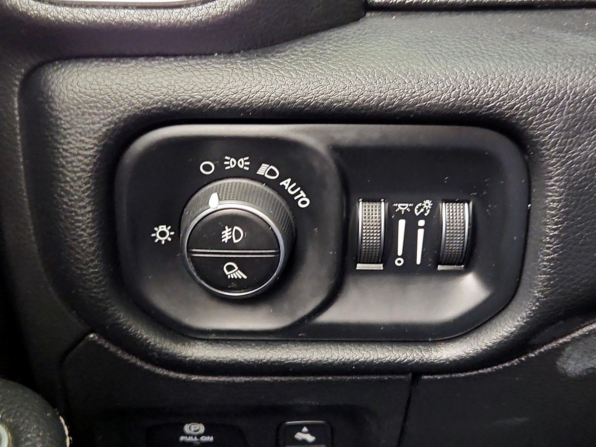 Thumbnail: 2021 RAM 1500 - 13