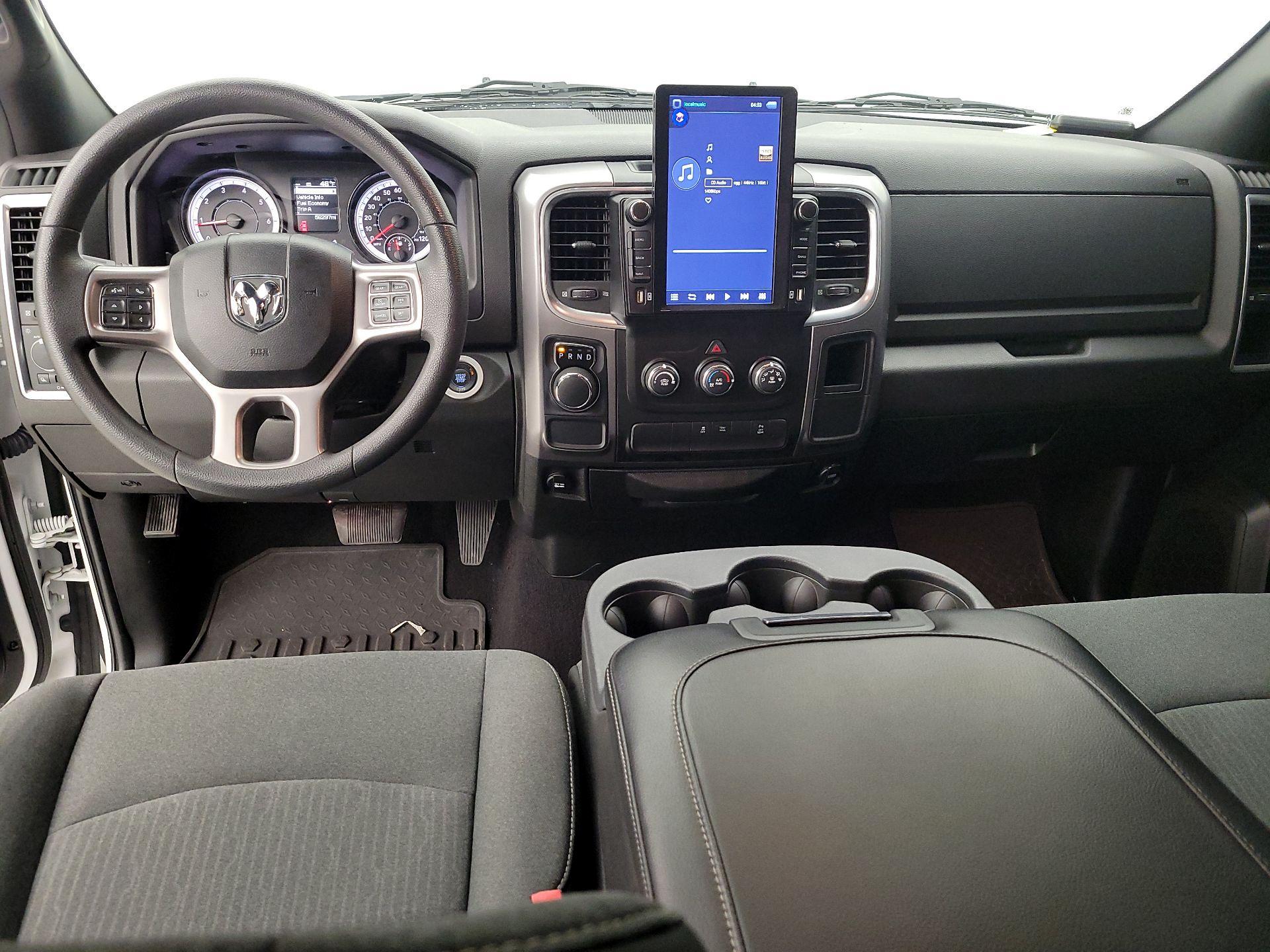 Thumbnail: 2022 RAM 1500 Classic - 9