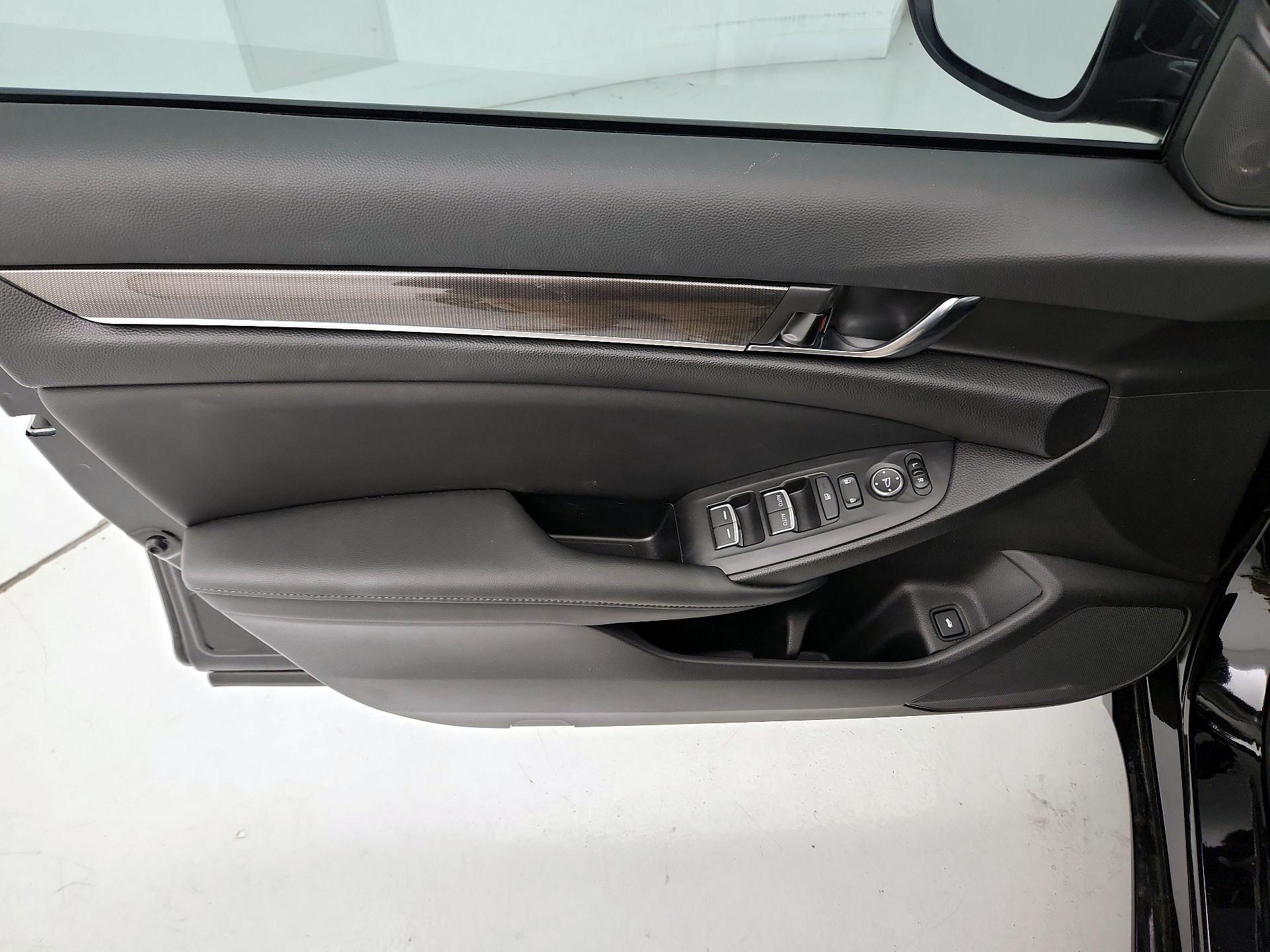 Thumbnail: 2022 Honda Accord - 12