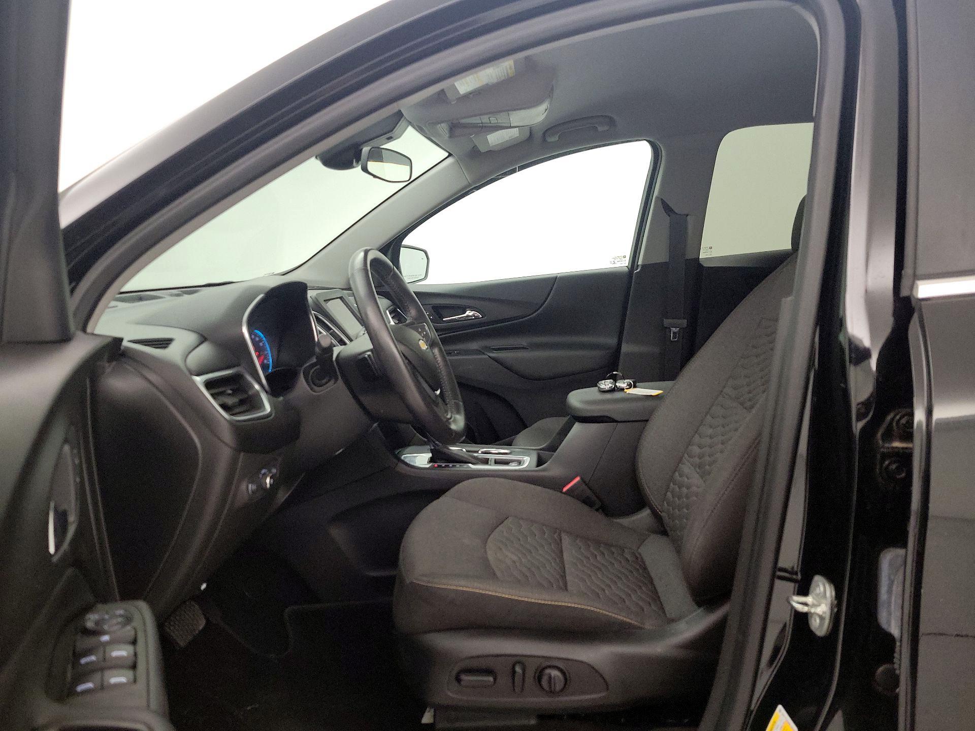 Thumbnail: 2021 Chevrolet Equinox - 11