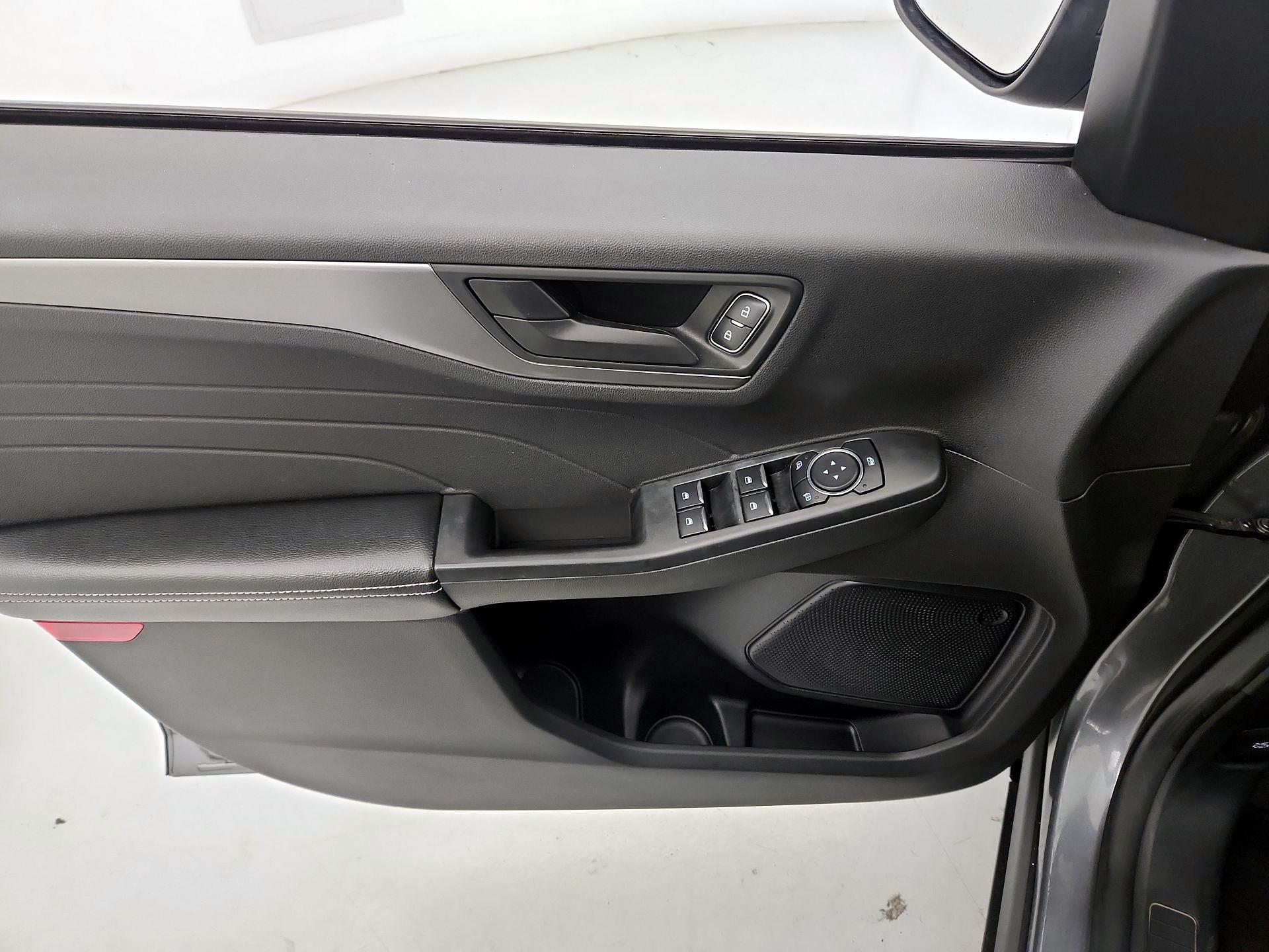 Thumbnail: 2023 Ford Escape - 12